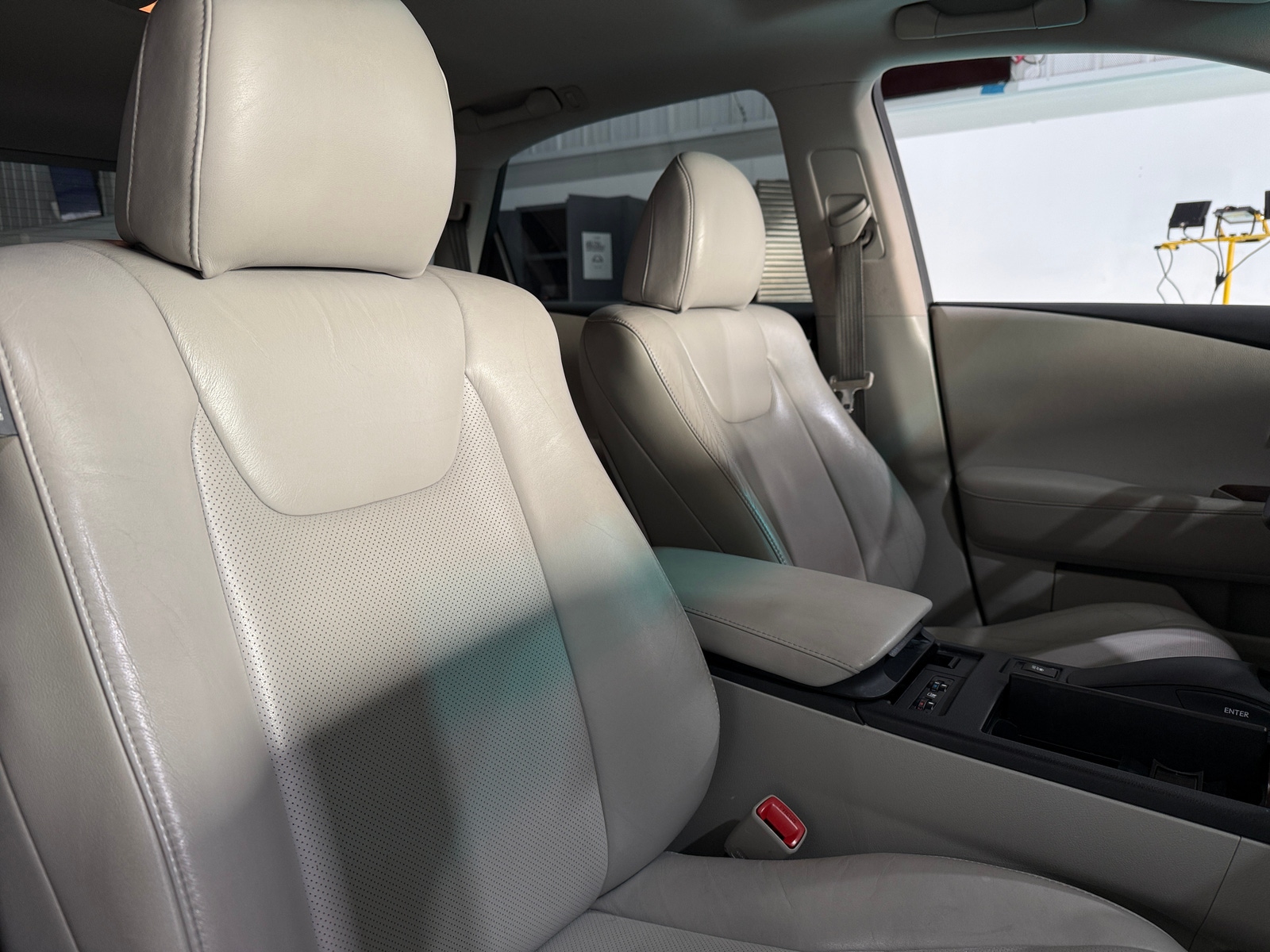 Thumbnail: 2012 Lexus RX - 2