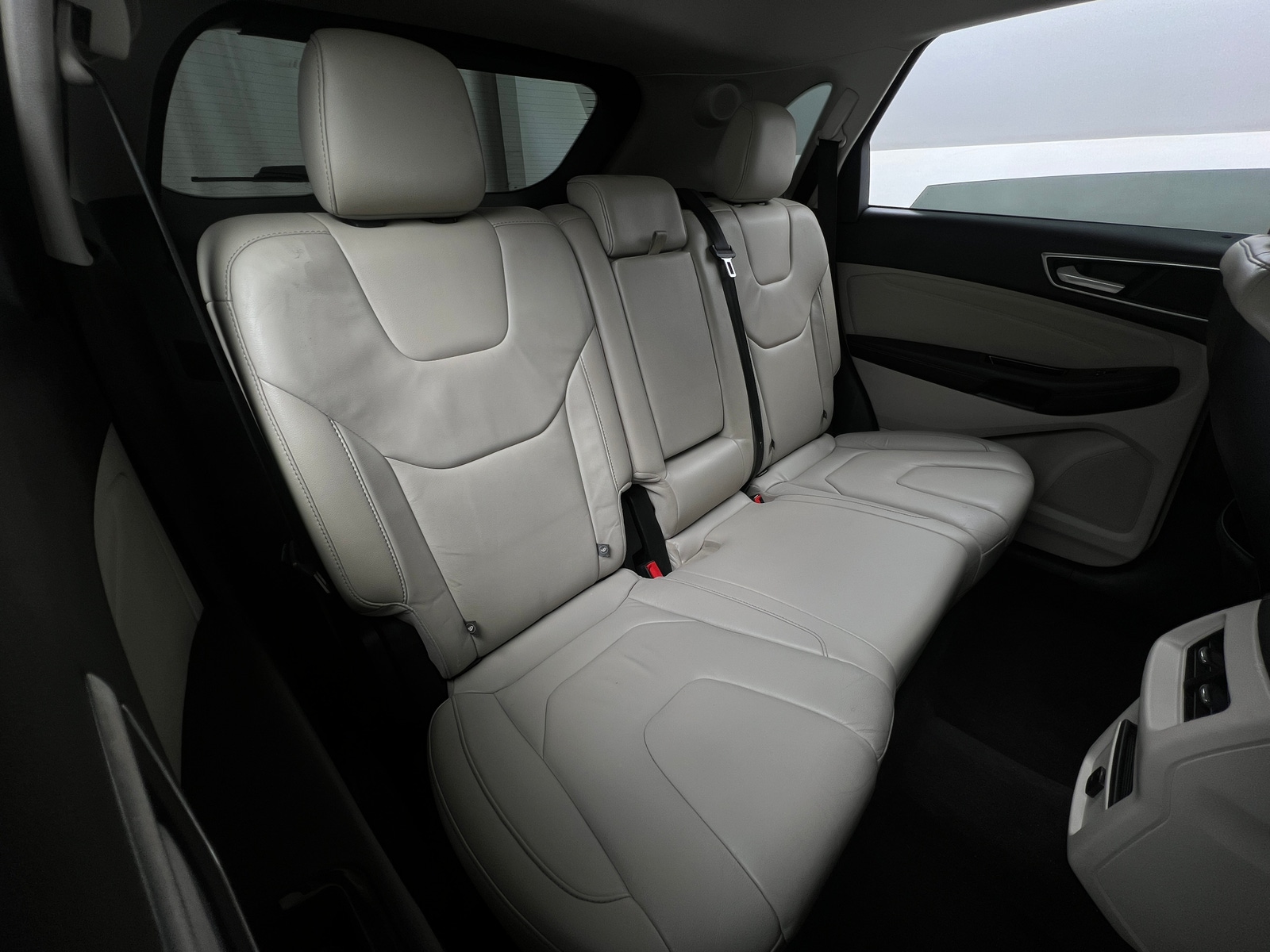 Thumbnail: 2016 Ford Edge - 4