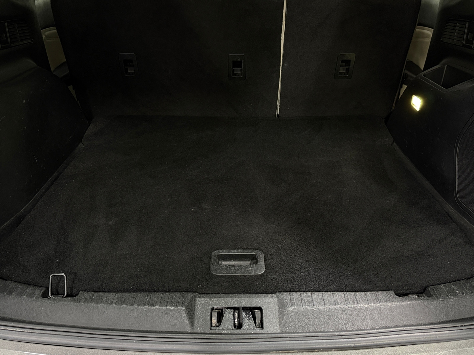 Thumbnail: 2016 Ford Edge - 5