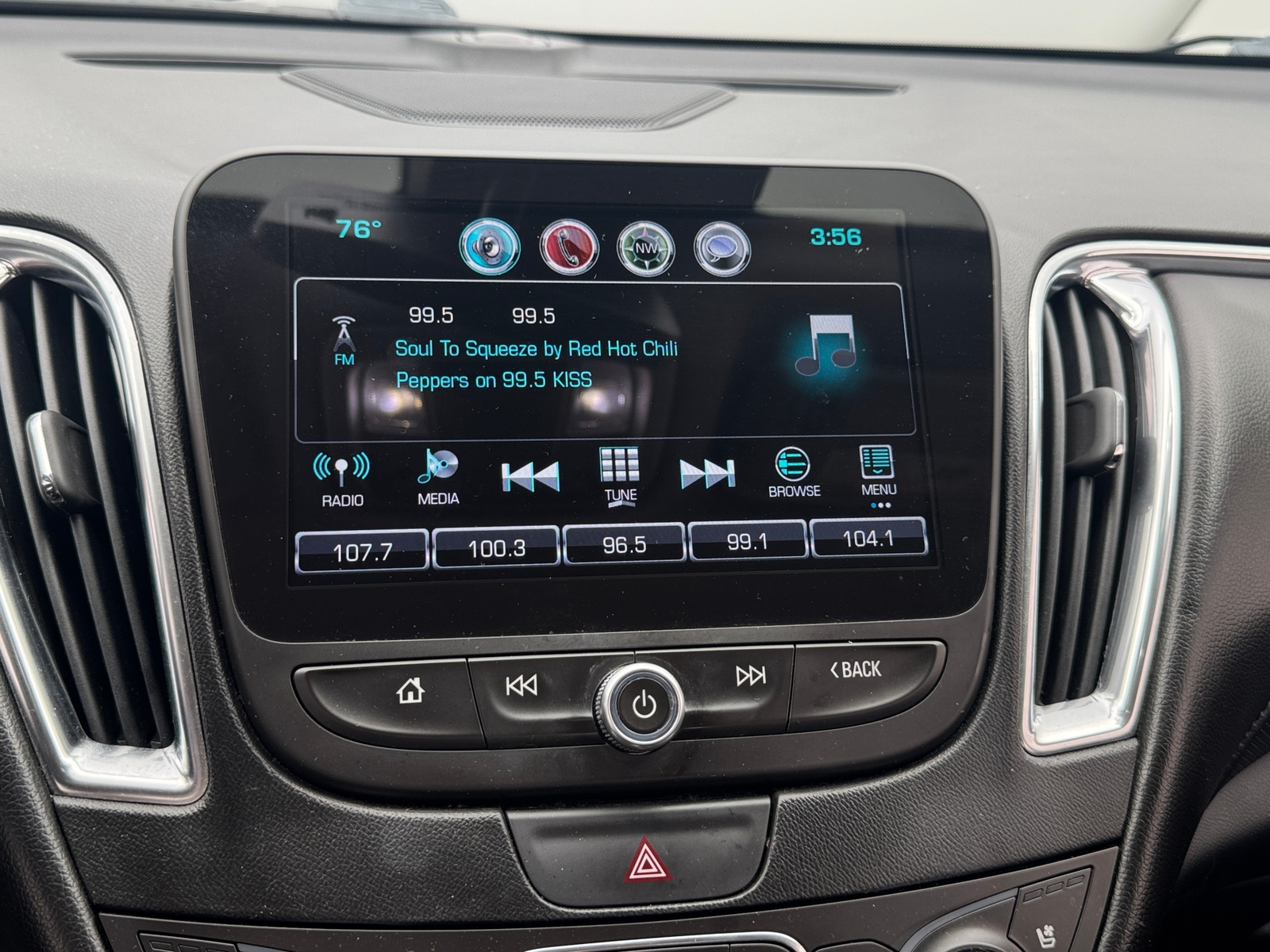 Thumbnail: 2016 Chevrolet Malibu - 3