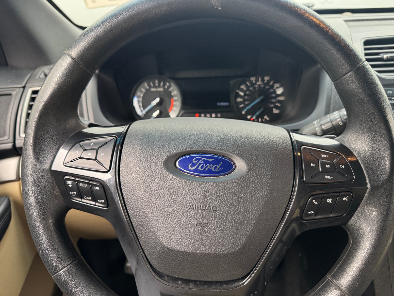 Thumbnail: 2017 Ford Explorer - 5