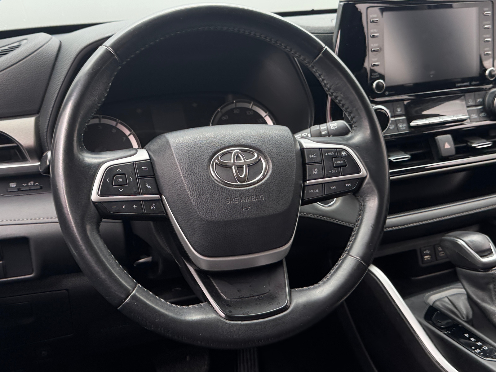 Thumbnail: 2022 Toyota Highlander - 5