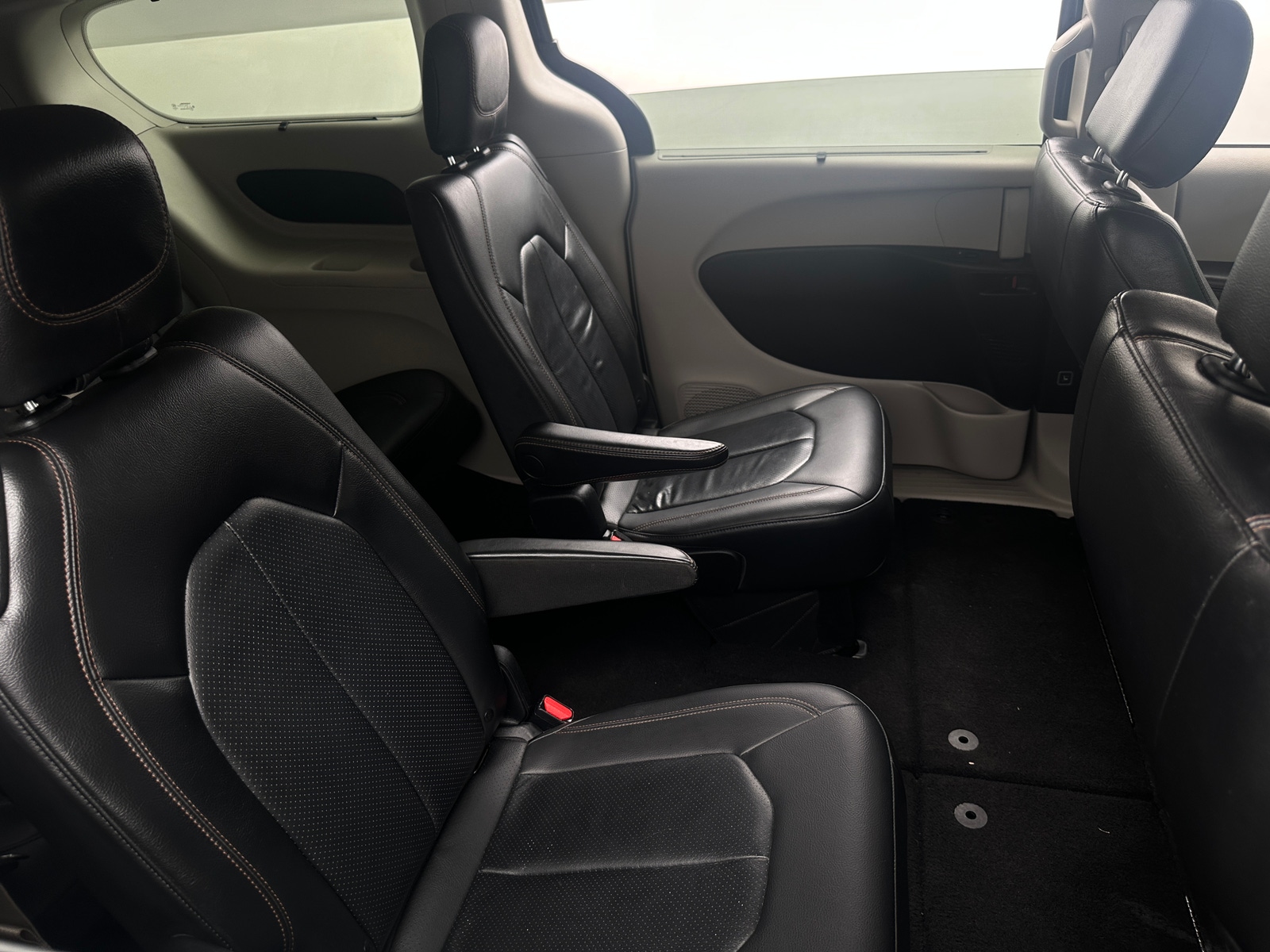 Thumbnail: 2020 Chrysler Pacifica - 5