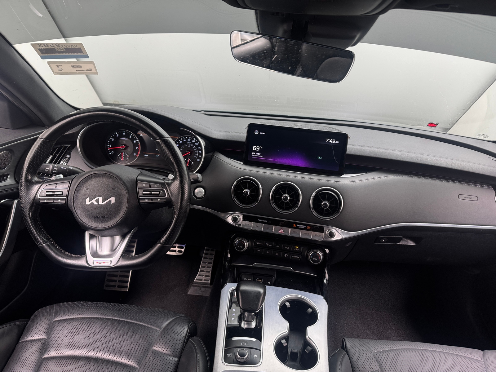 Thumbnail: 2022 Kia Stinger - 2