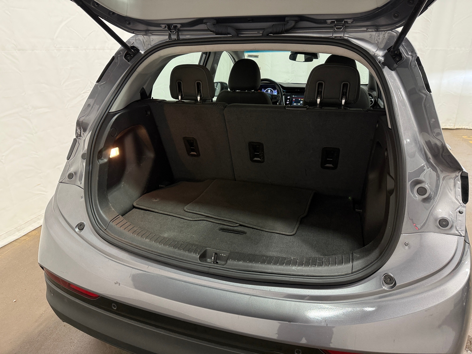 Thumbnail: 2023 Chevrolet Bolt EV - 7