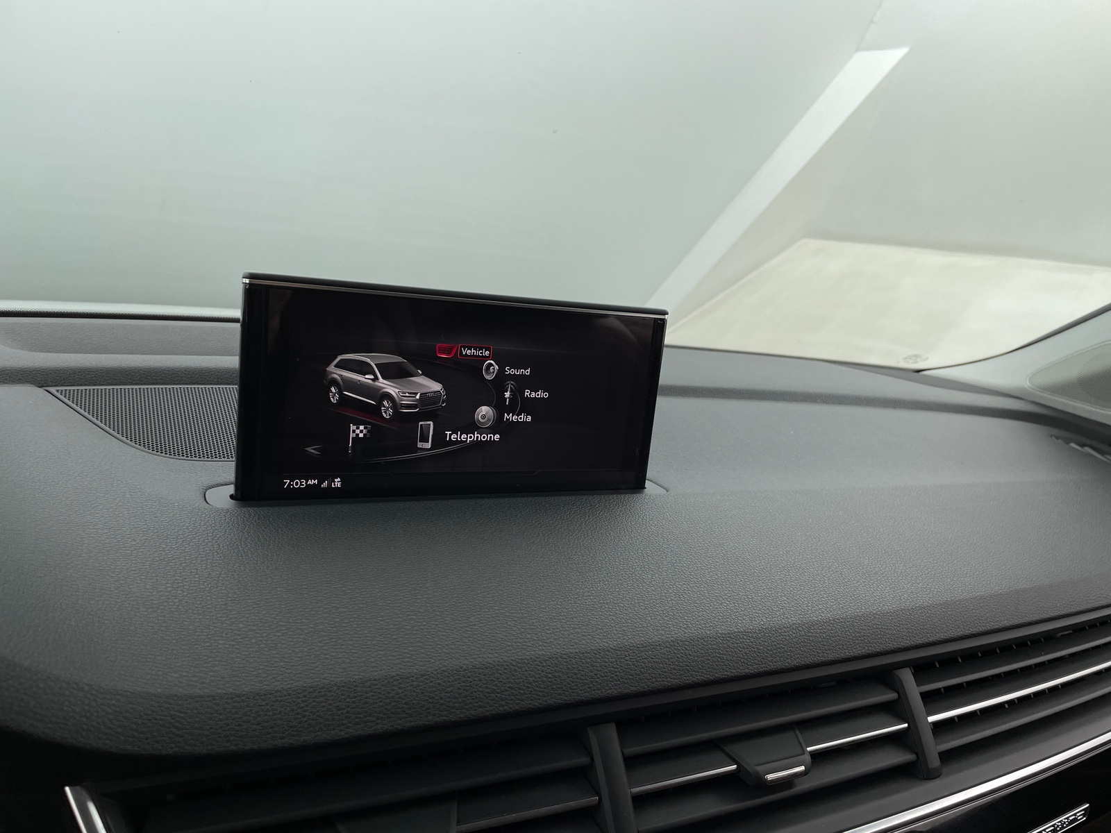 Thumbnail: 2019 Audi Q7 - 3