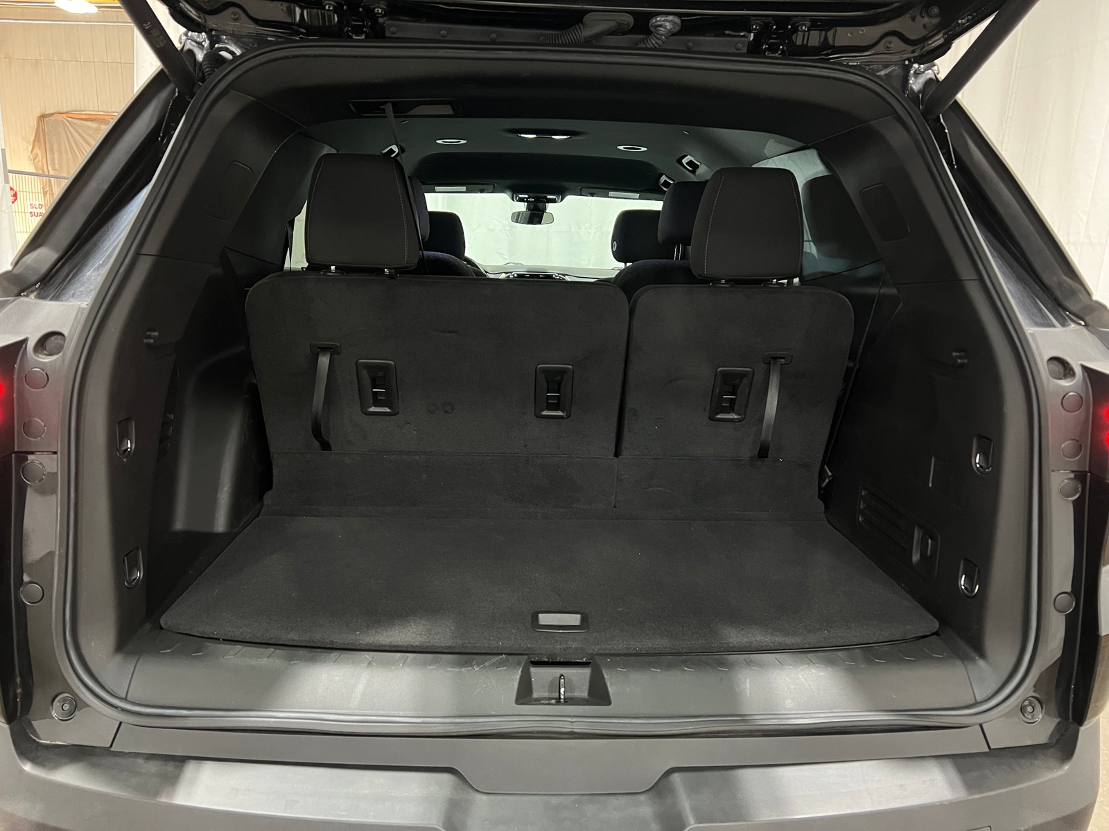 Thumbnail: 2023 Chevrolet Traverse - 7