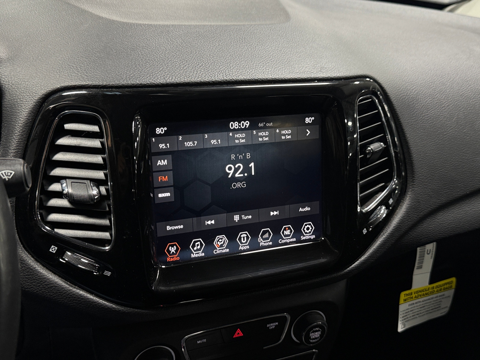 Thumbnail: 2018 Jeep Compass - 3