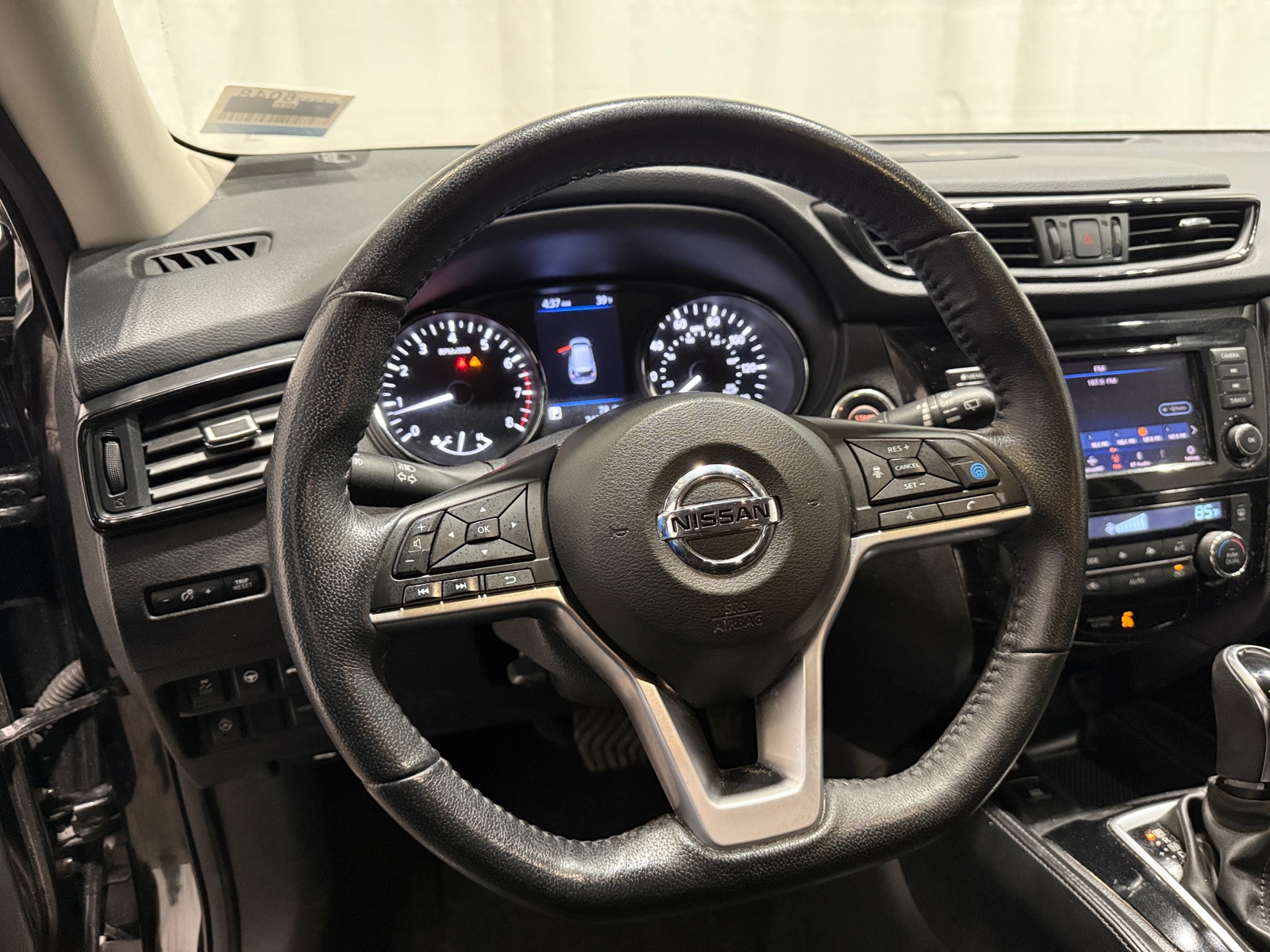 Thumbnail: 2019 Nissan Rogue - 4