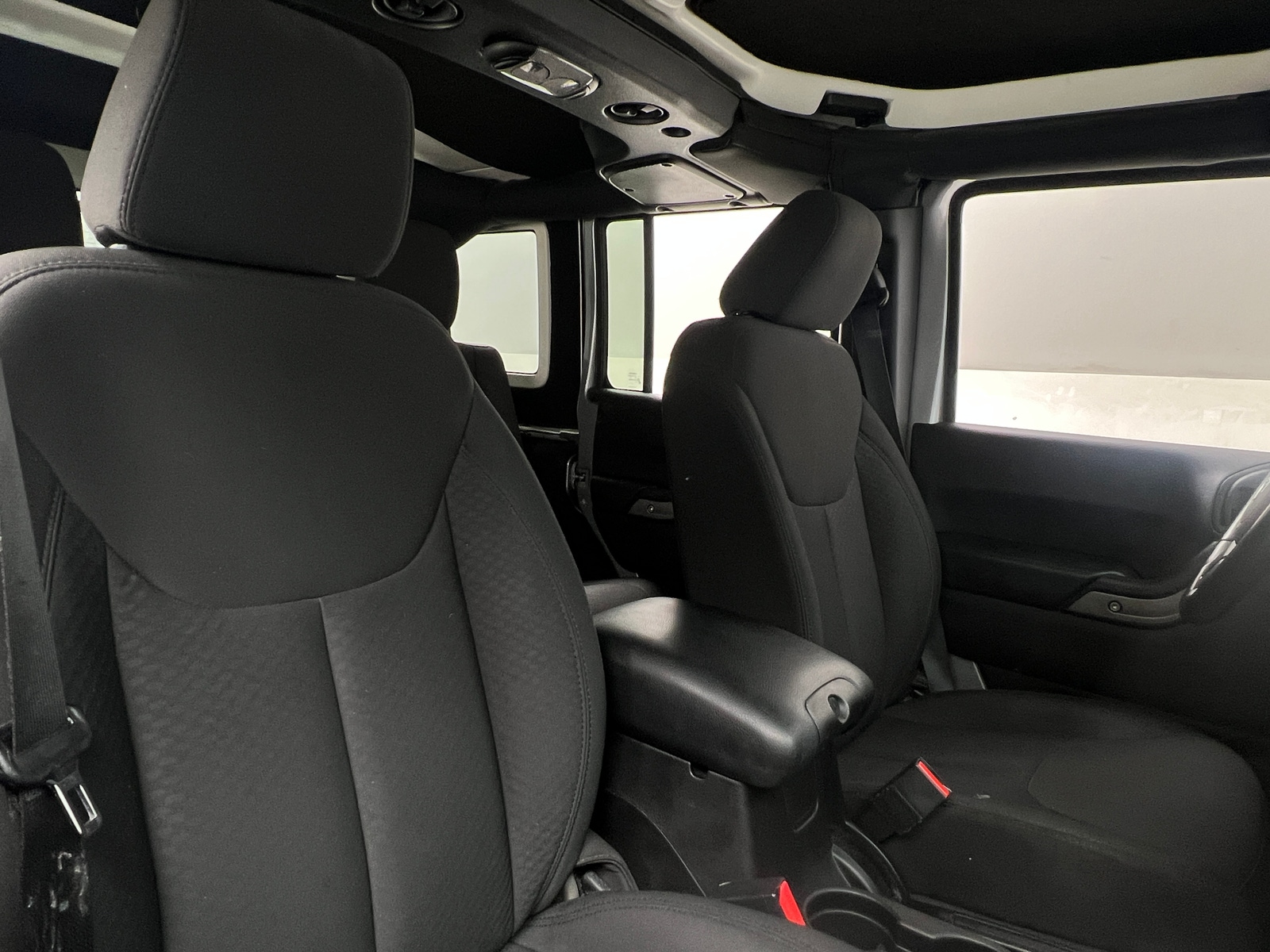 Thumbnail: 2015 Jeep Wrangler - 2