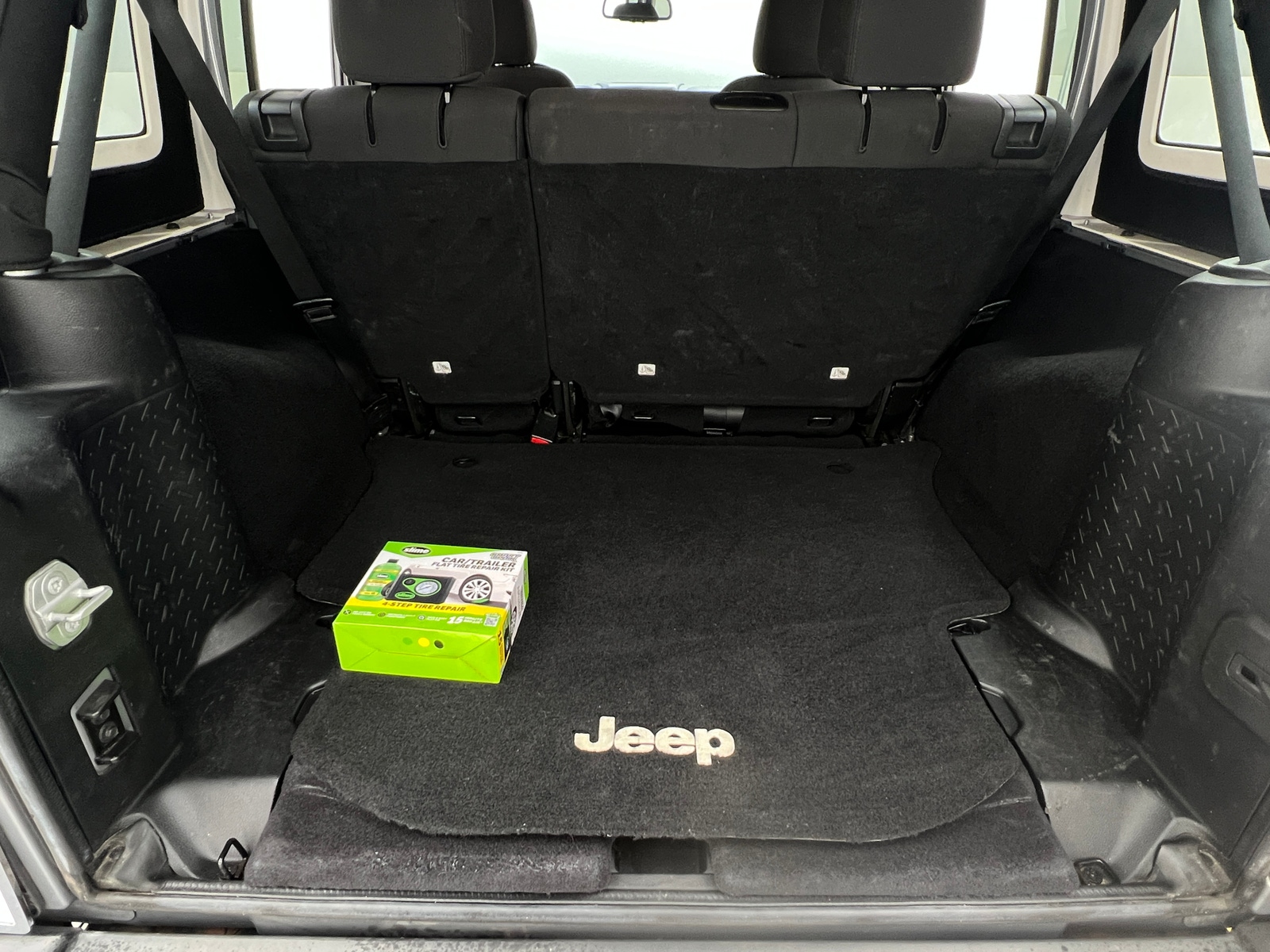 Thumbnail: 2015 Jeep Wrangler - 7