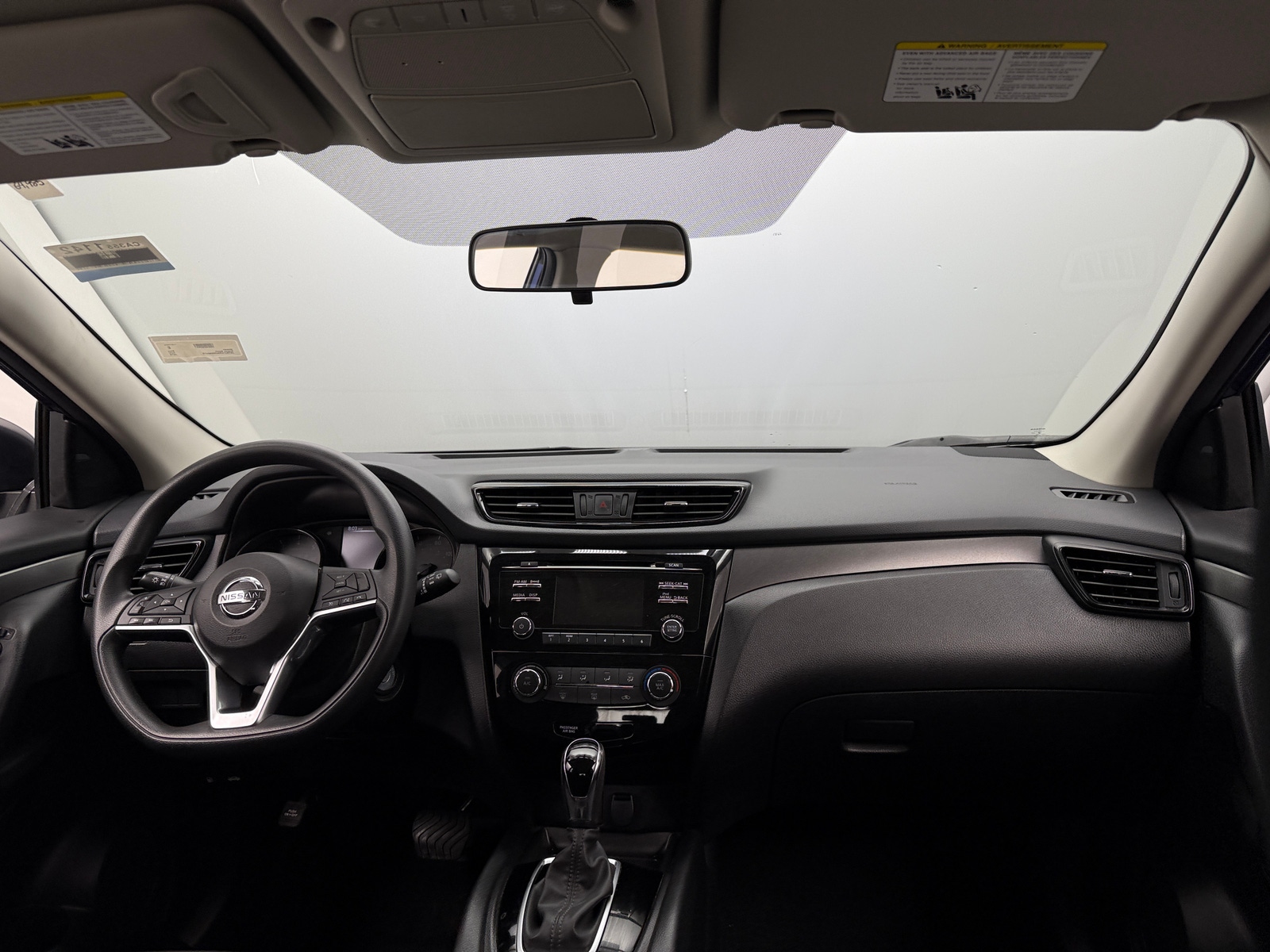 Thumbnail: 2018 Nissan Rogue Sport - 3