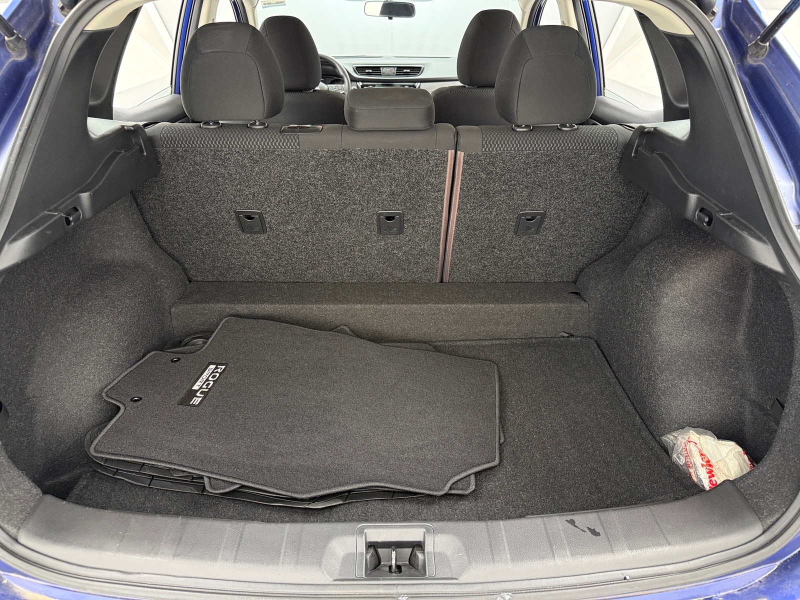 Thumbnail: 2018 Nissan Rogue Sport - 7