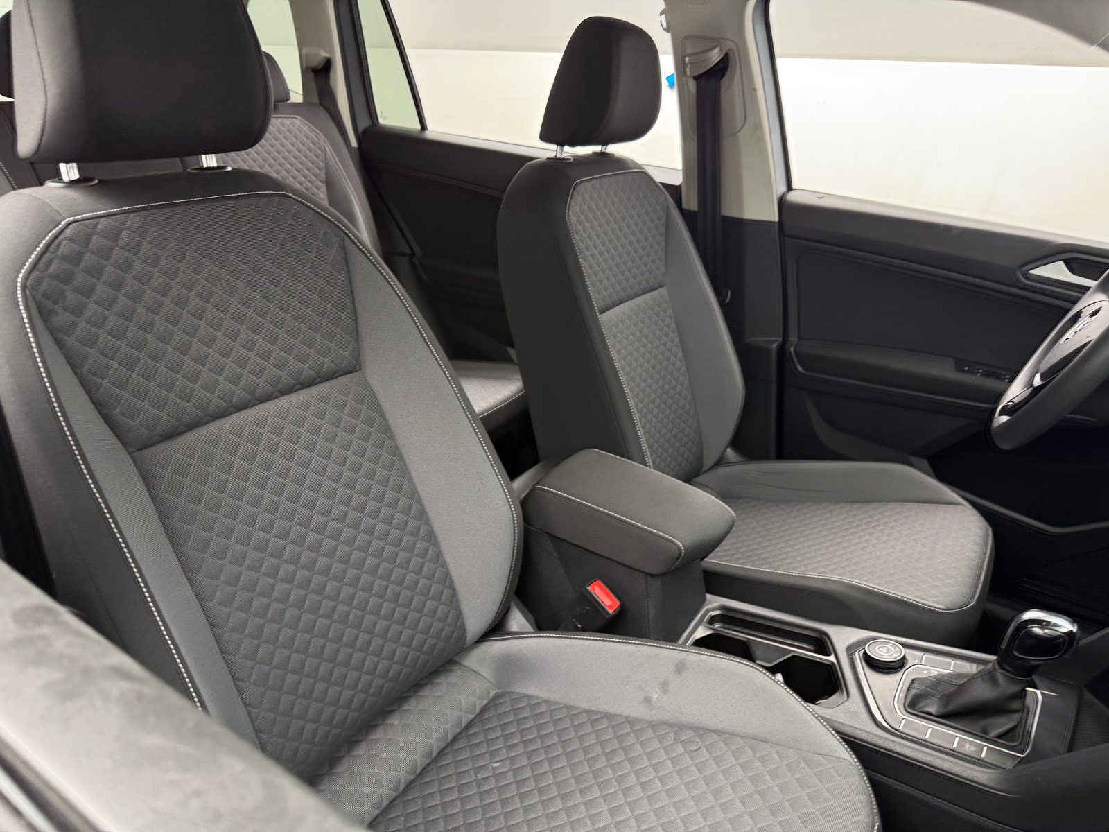 Thumbnail: 2021 Volkswagen Tiguan - 2