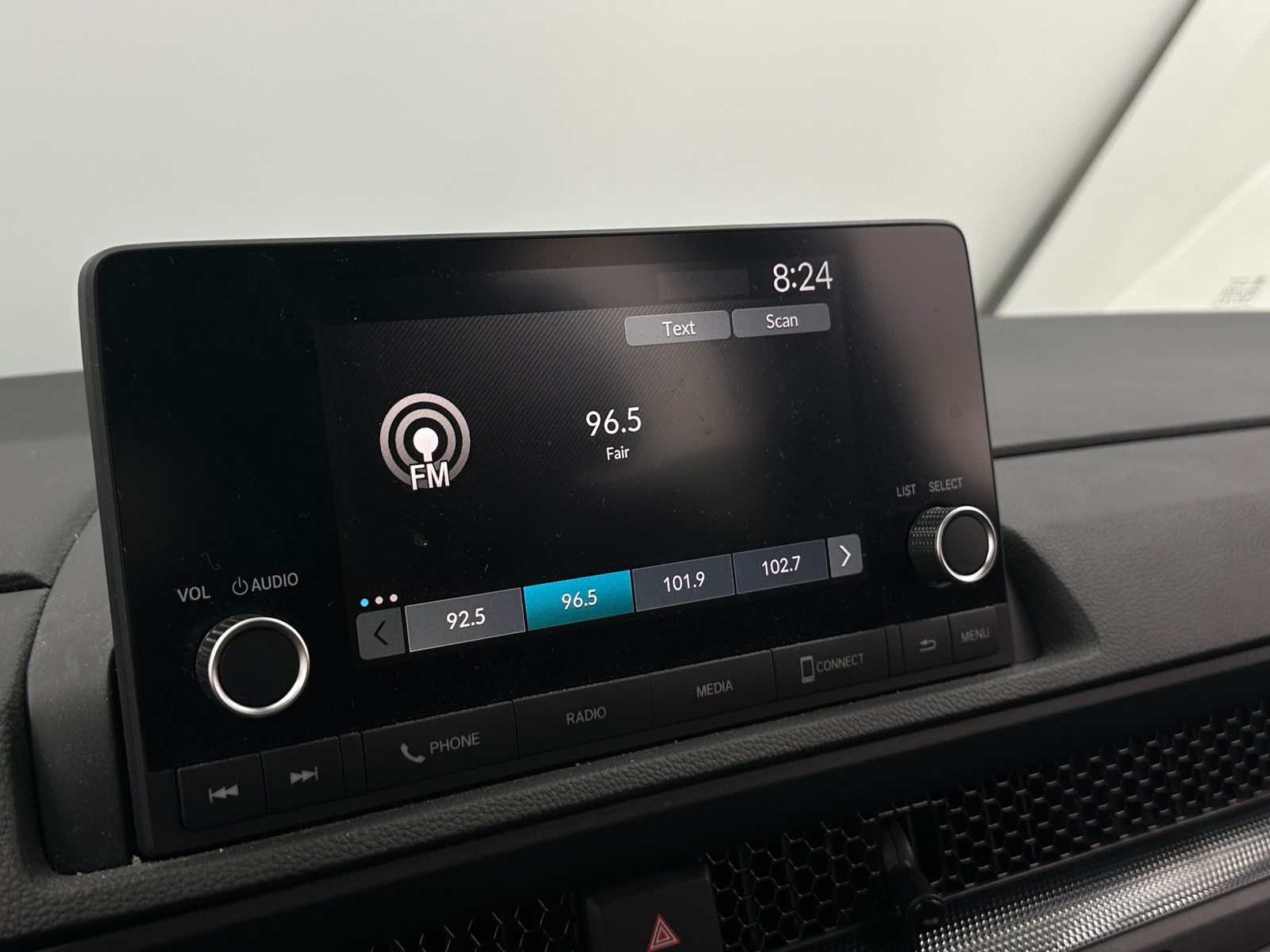 Thumbnail: 2023 Honda CR-V - 4