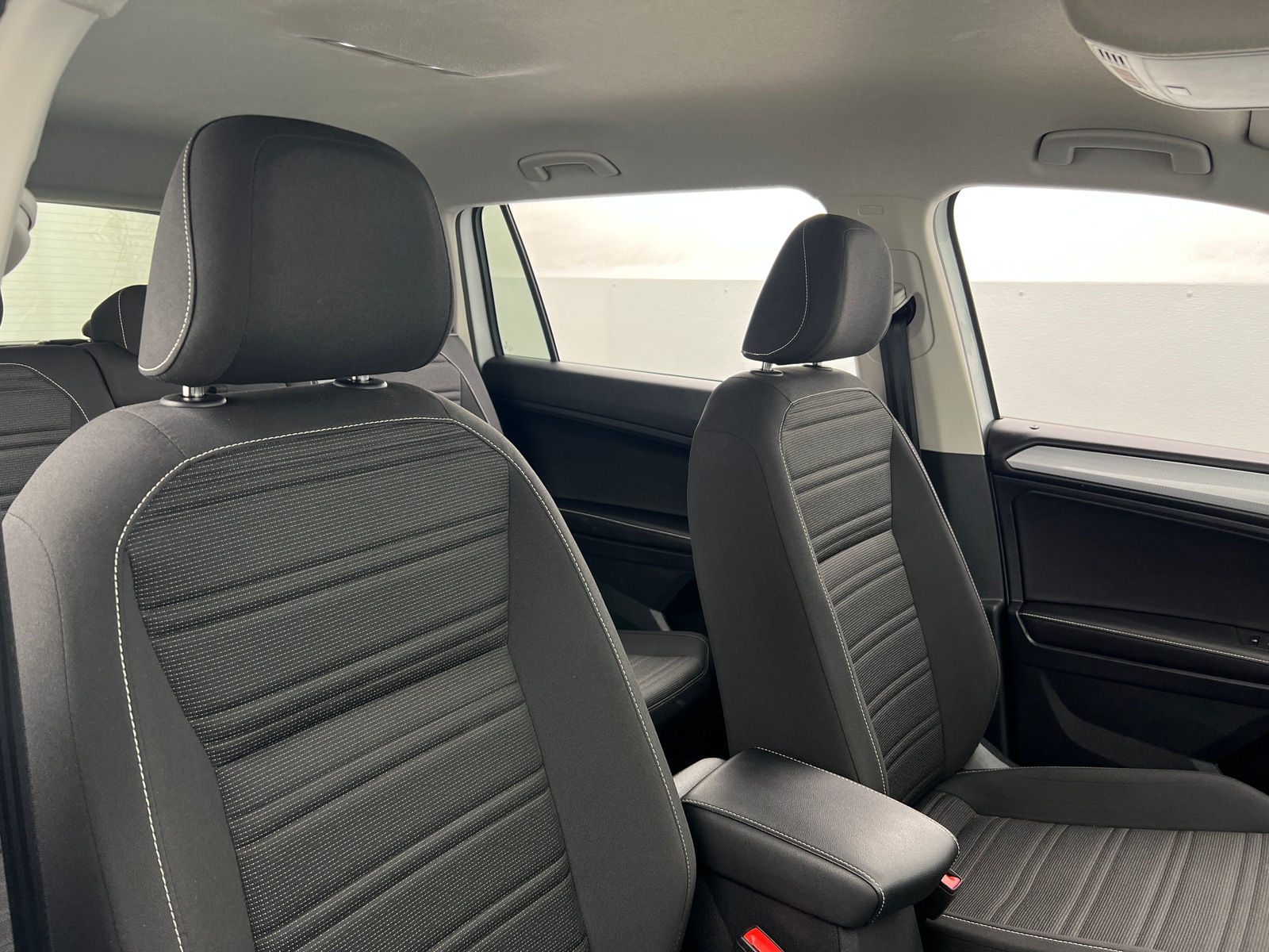 Thumbnail: 2024 Volkswagen Tiguan - 2