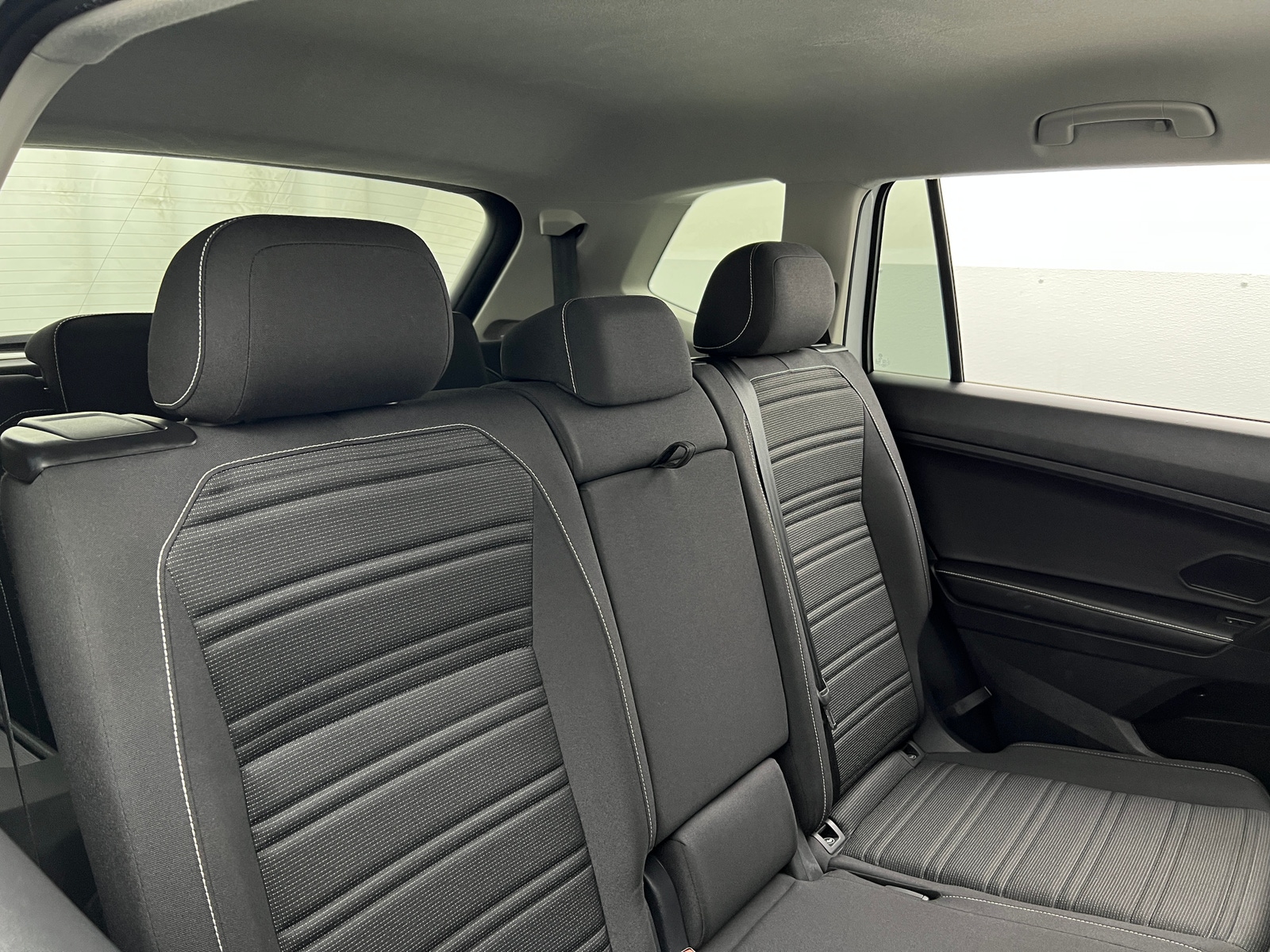 Thumbnail: 2024 Volkswagen Tiguan - 6