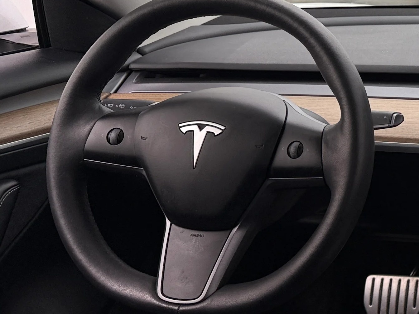 Thumbnail: 2023 Tesla Model 3 - 4