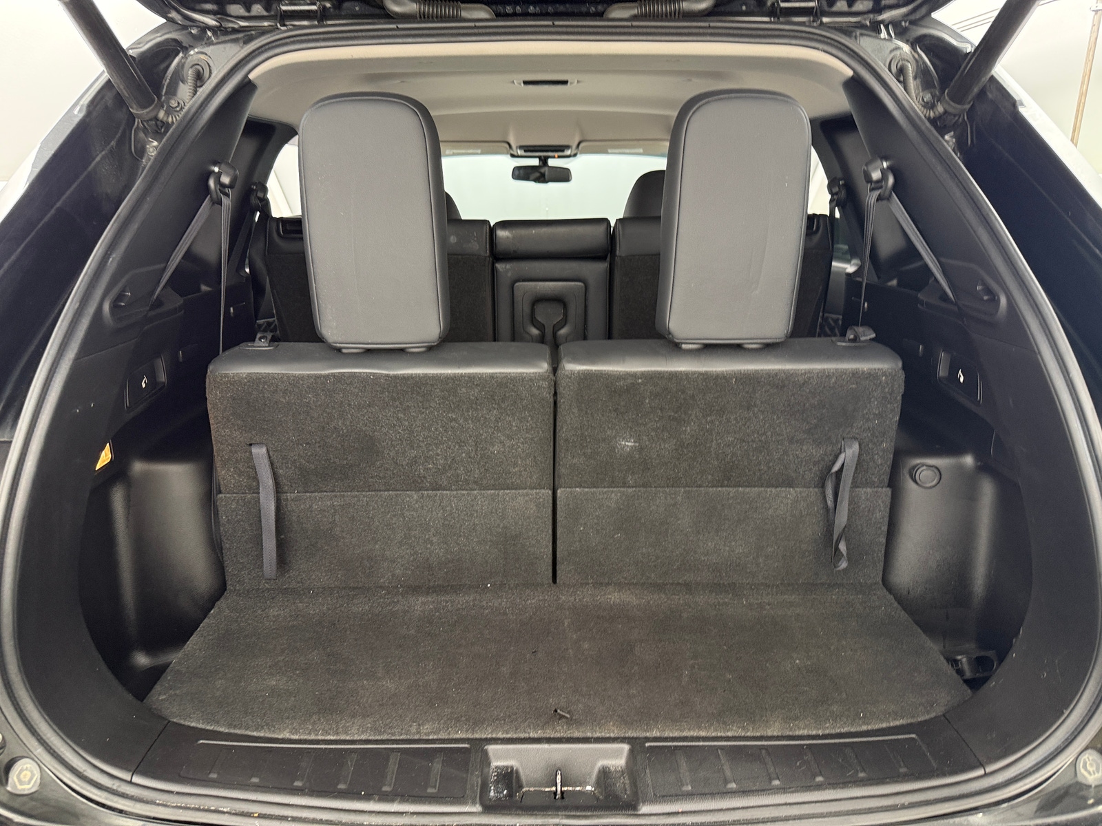 Thumbnail: 2023 Mitsubishi Outlander - 6