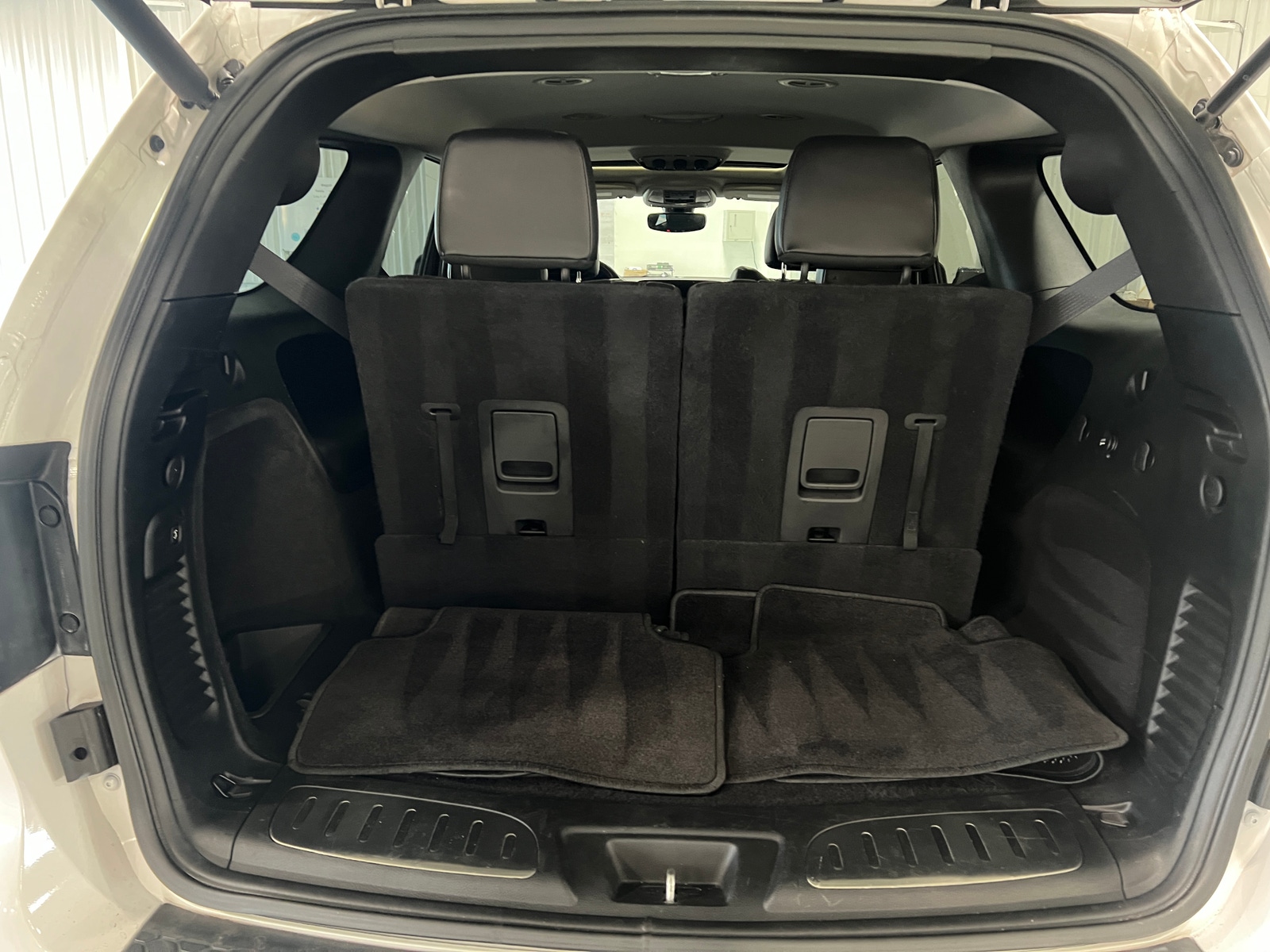 Thumbnail: 2018 Dodge Durango - 6