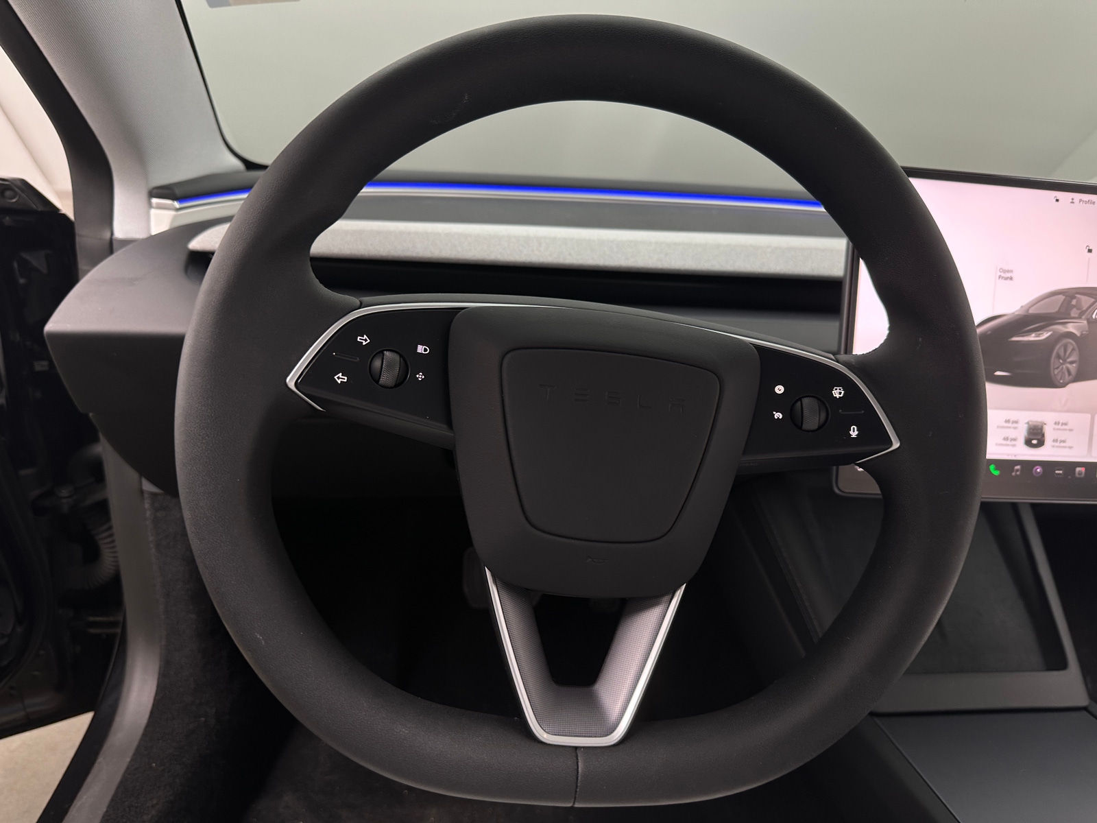 Thumbnail: 2025 Tesla Model 3 - 4