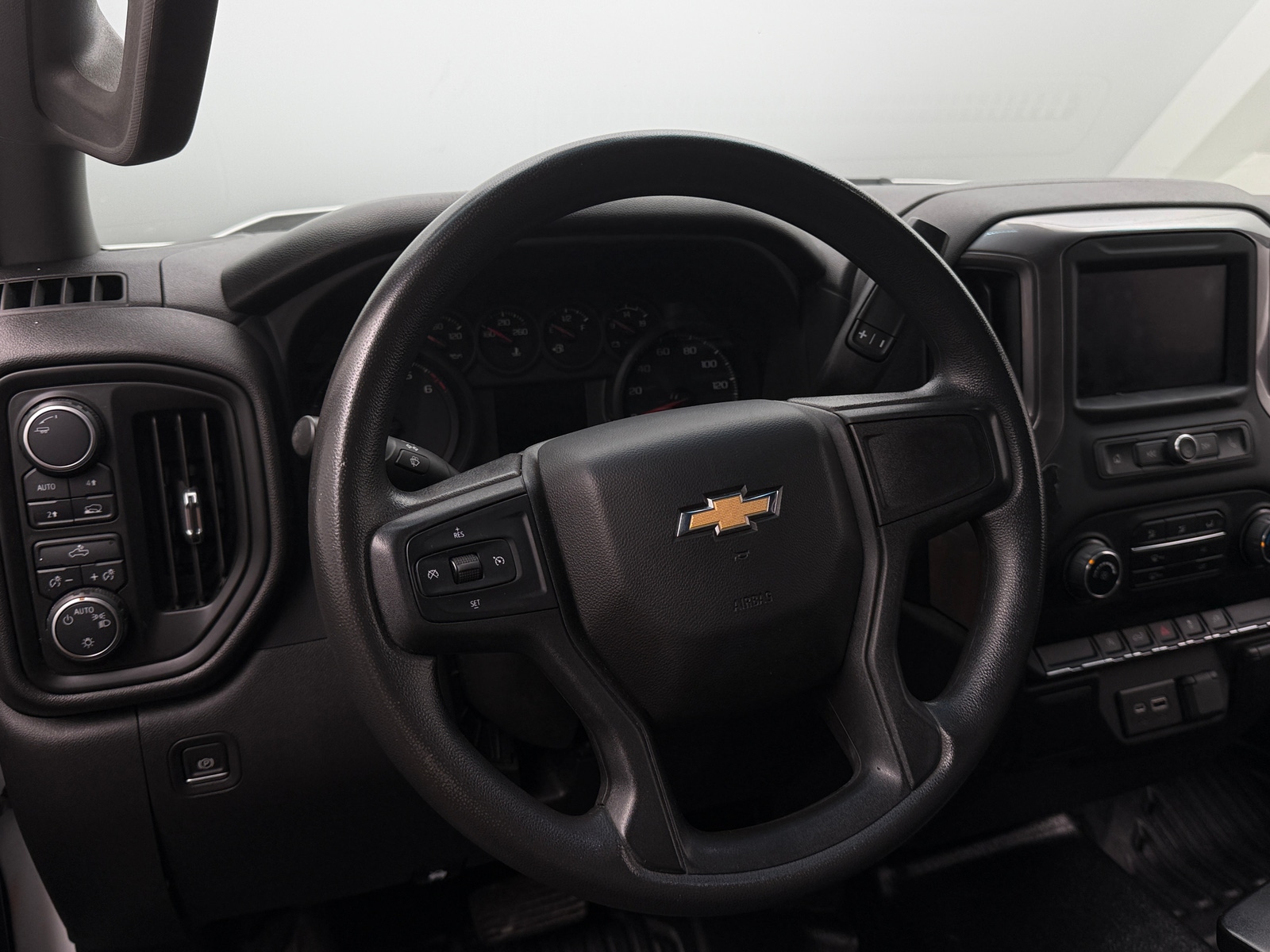 Thumbnail: 2022 Chevrolet Silverado 1500 - 5