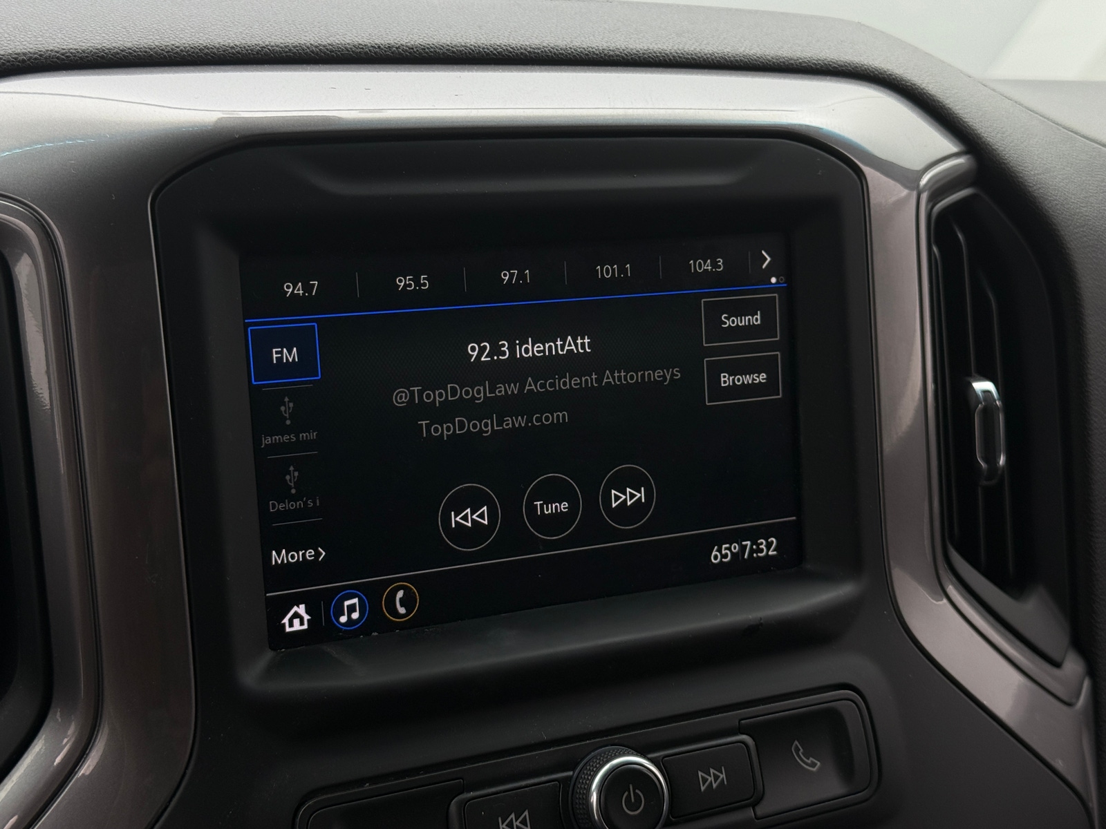 Thumbnail: 2022 Chevrolet Silverado 1500 - 4