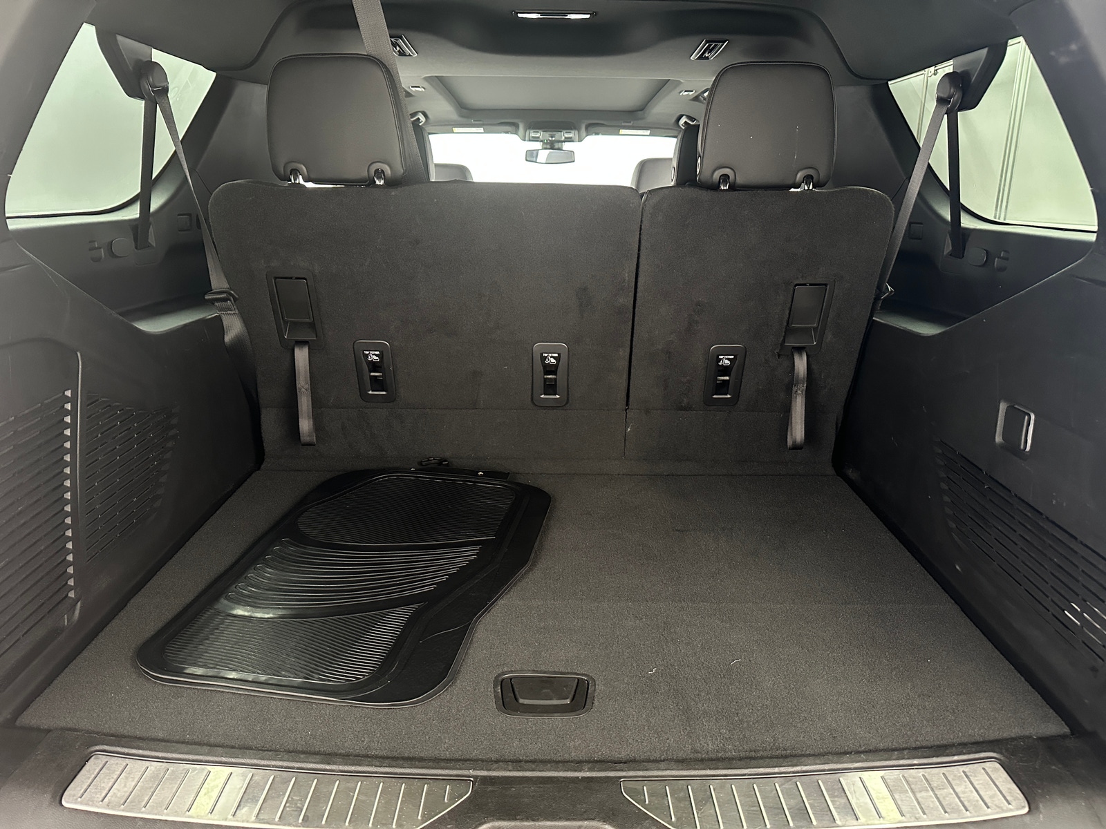 Thumbnail: 2022 Chevrolet Suburban - 6