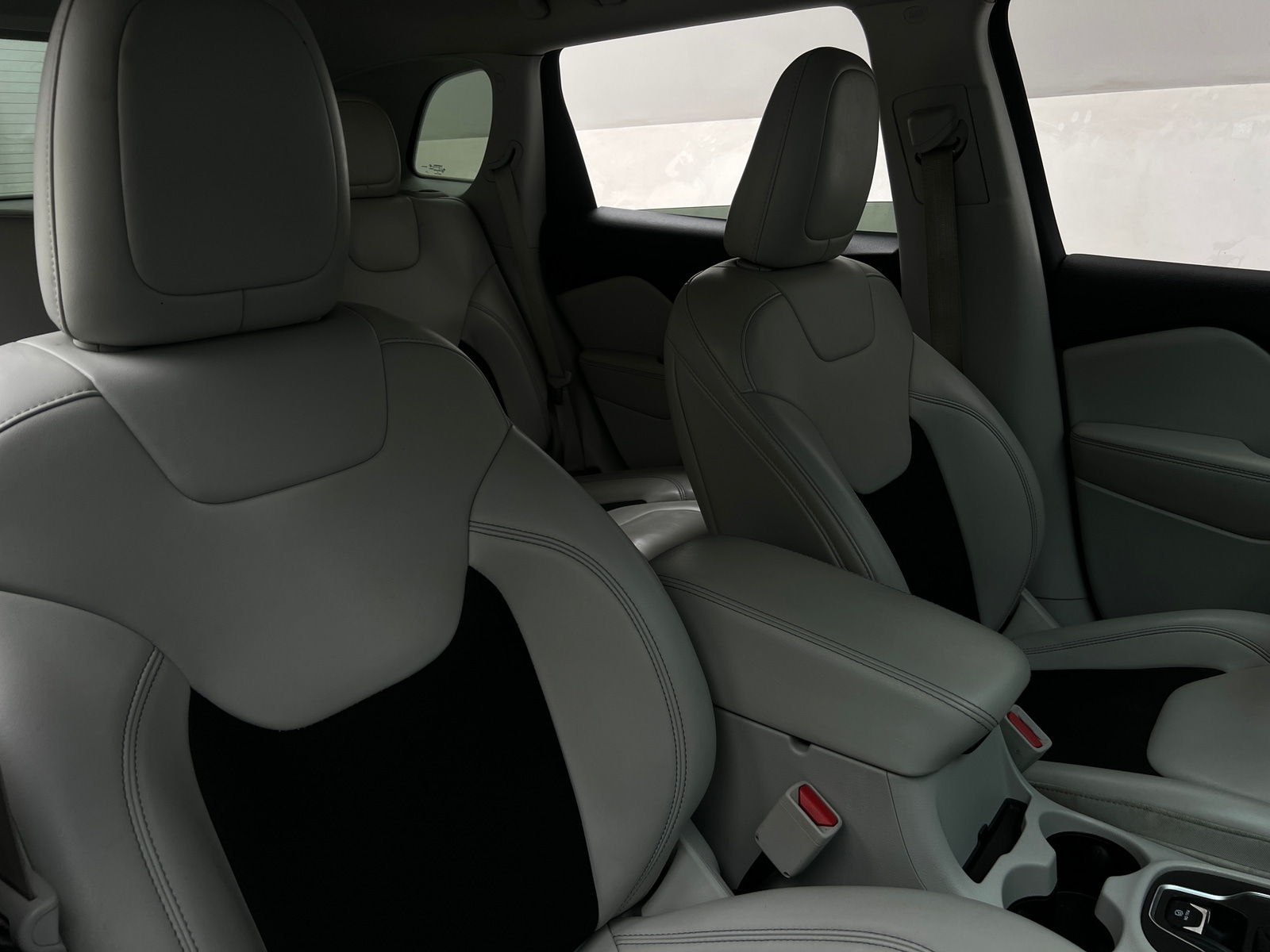 Thumbnail: 2020 Jeep Cherokee - 2