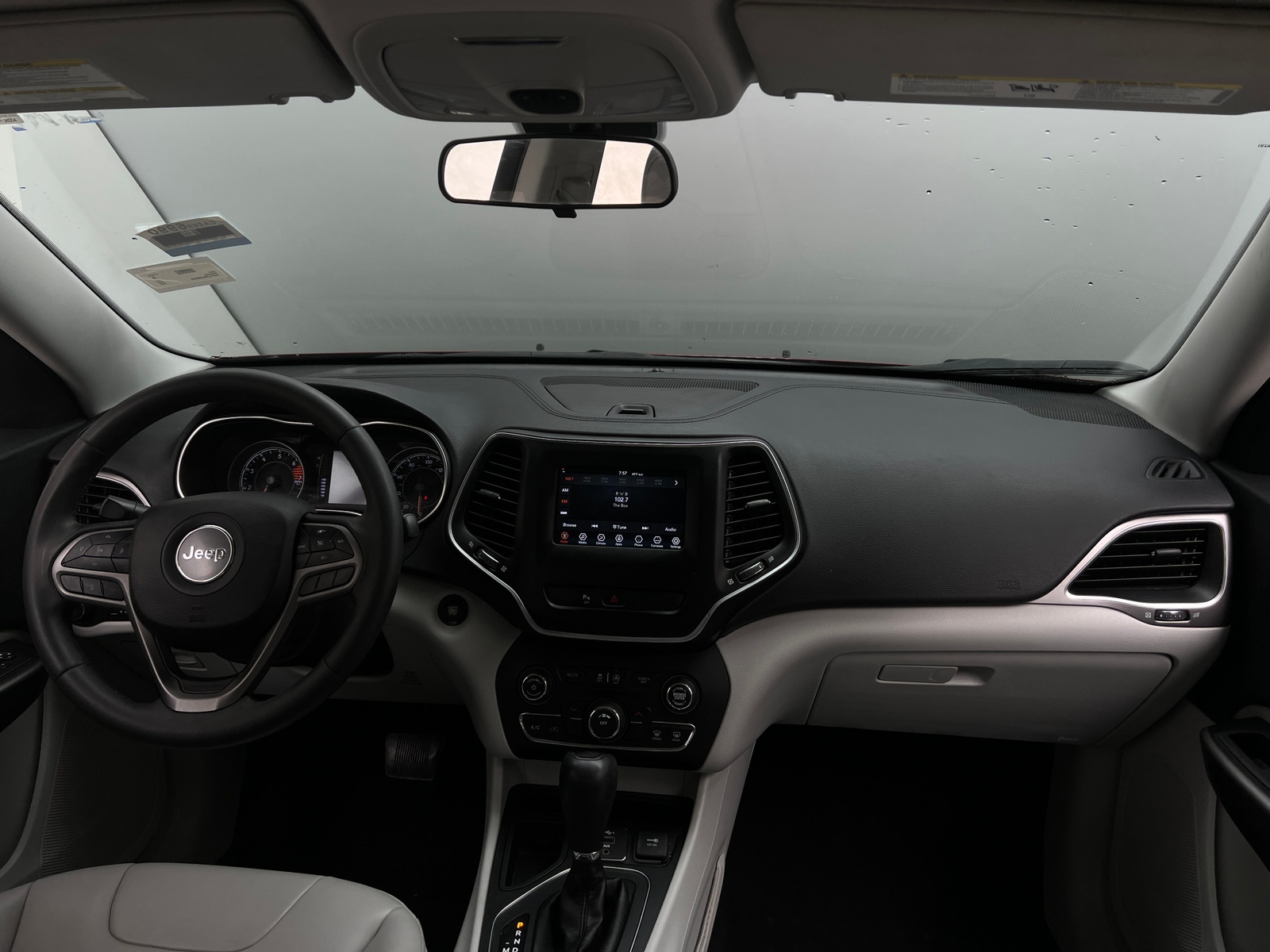 Thumbnail: 2020 Jeep Cherokee - 3