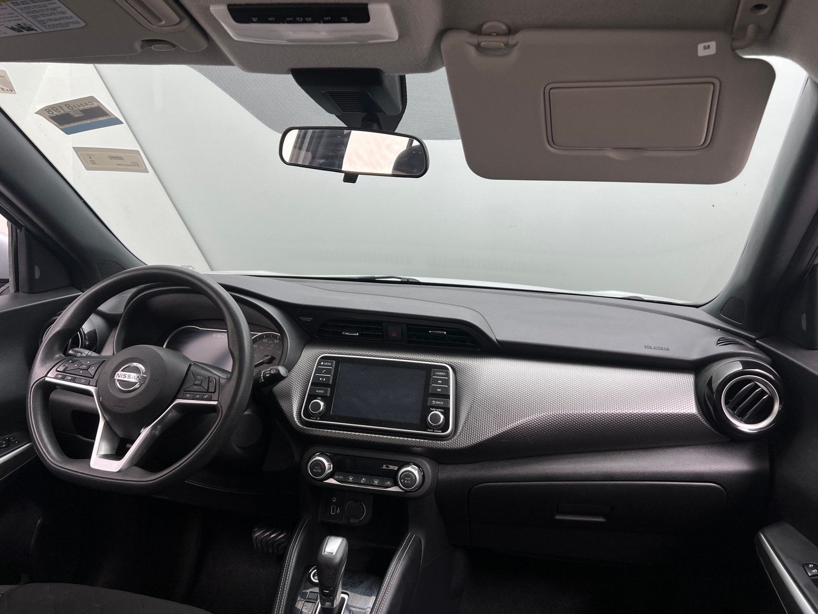 Thumbnail: 2020 Nissan Kicks - 3