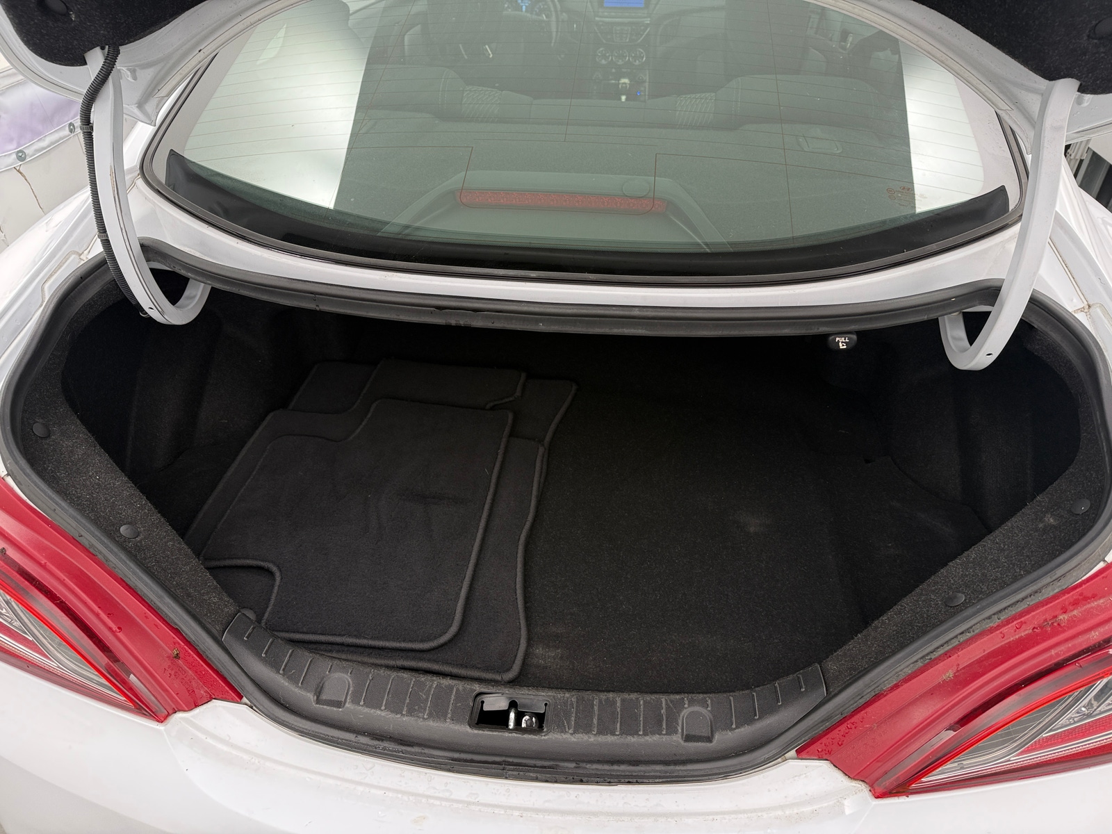 Thumbnail: 2014 Hyundai Genesis - 5