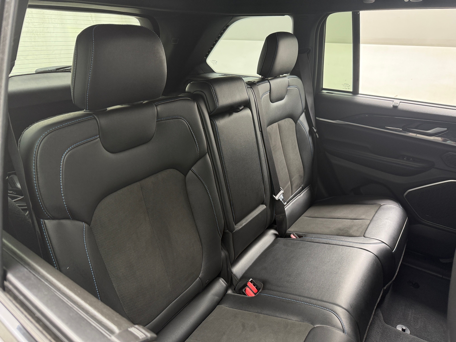 Thumbnail: 2023 Jeep Grand Cherokee - 5