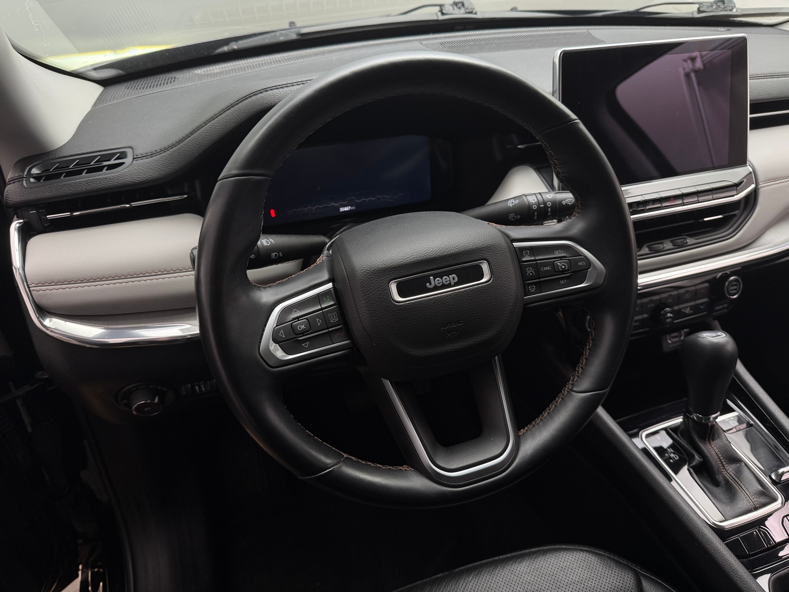 Thumbnail: 2022 Jeep Compass - 4