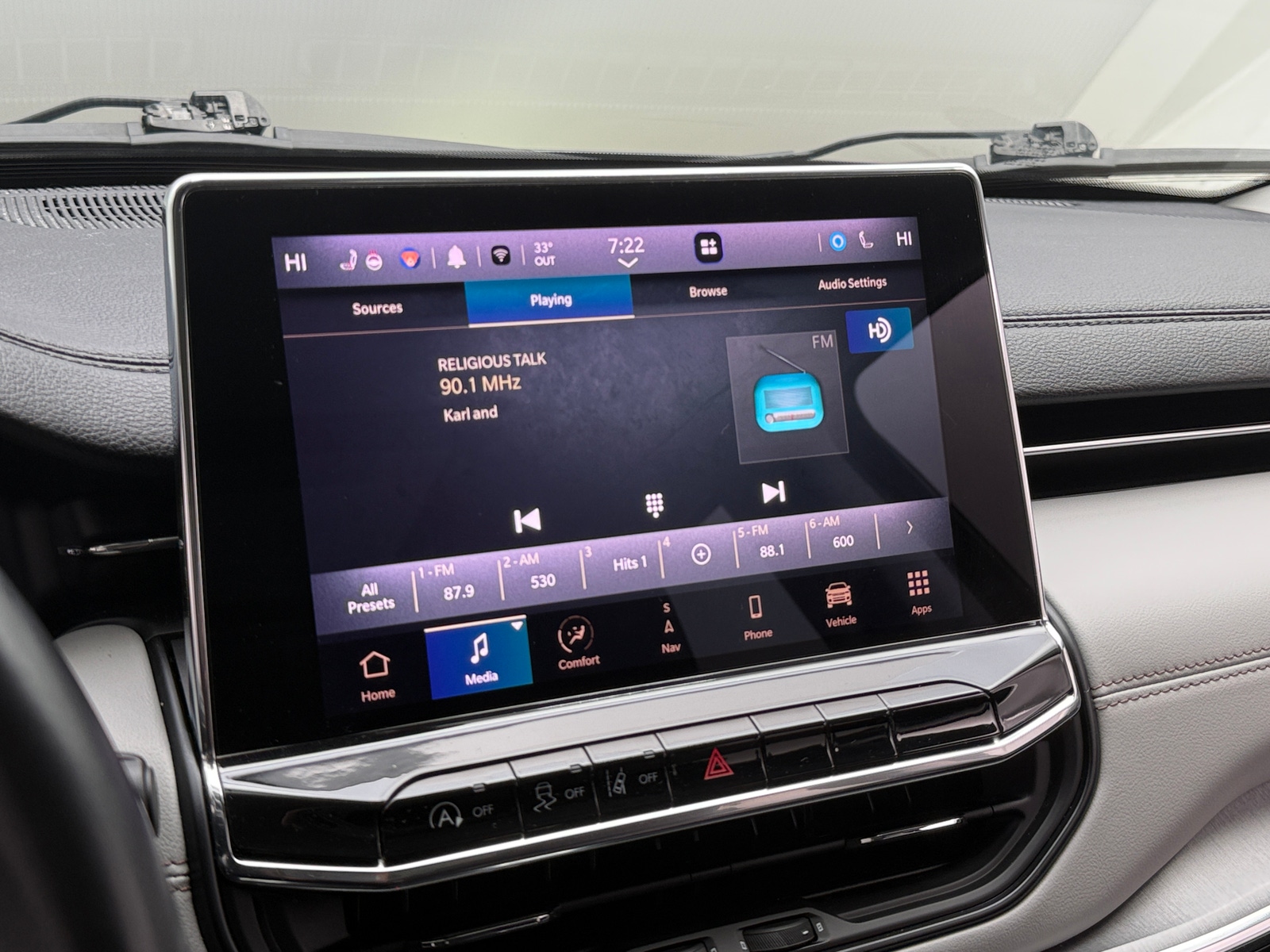 Thumbnail: 2022 Jeep Compass - 3