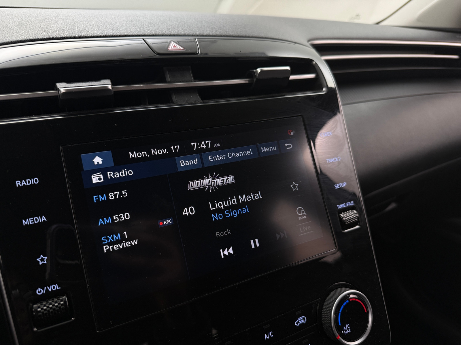 Thumbnail: 2022 Hyundai Tucson - 4