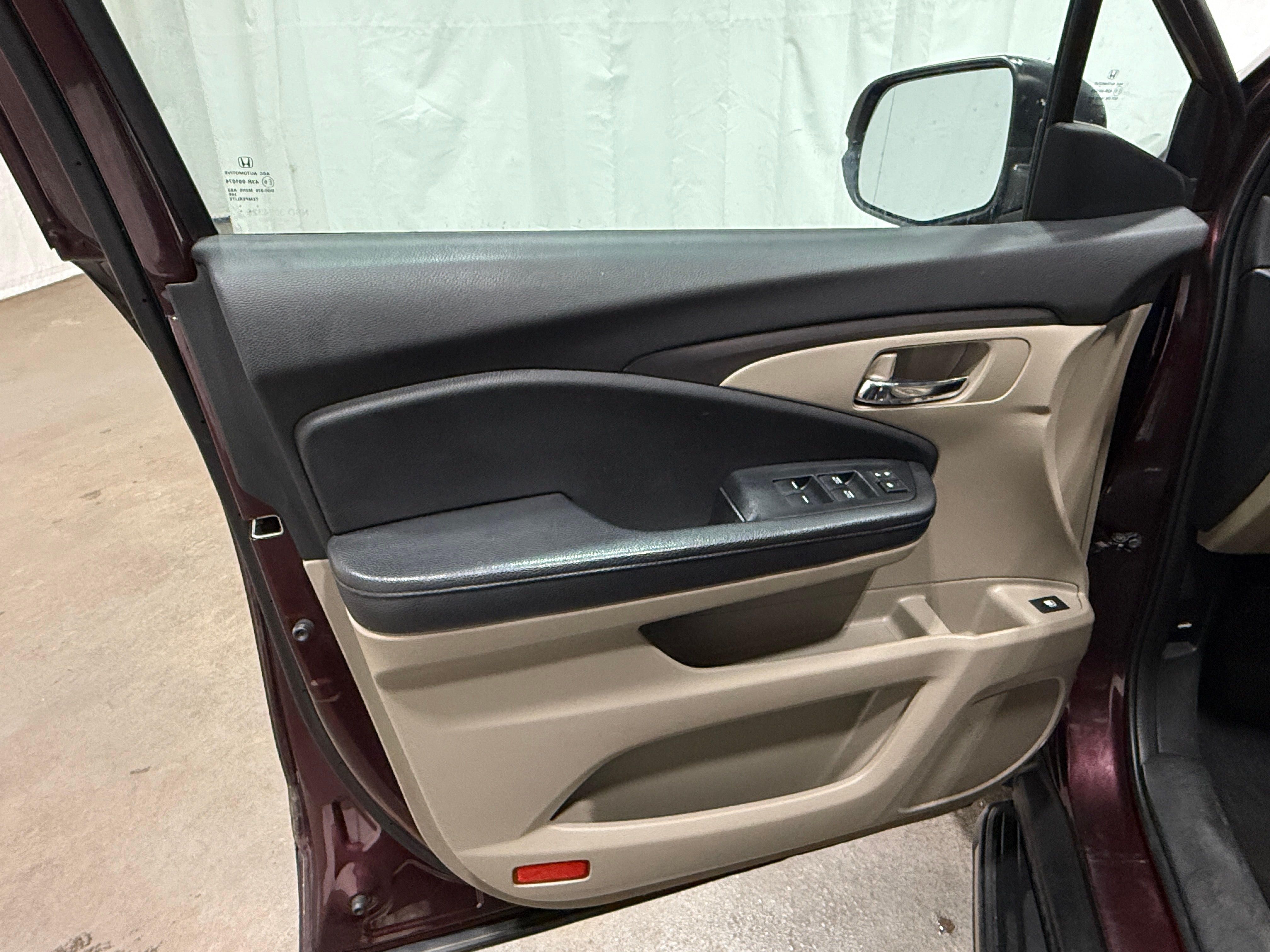 Used 2016 Honda Pilot EX with VIN 5FNYF6H40GB011216 for sale in Oak Creek, WI