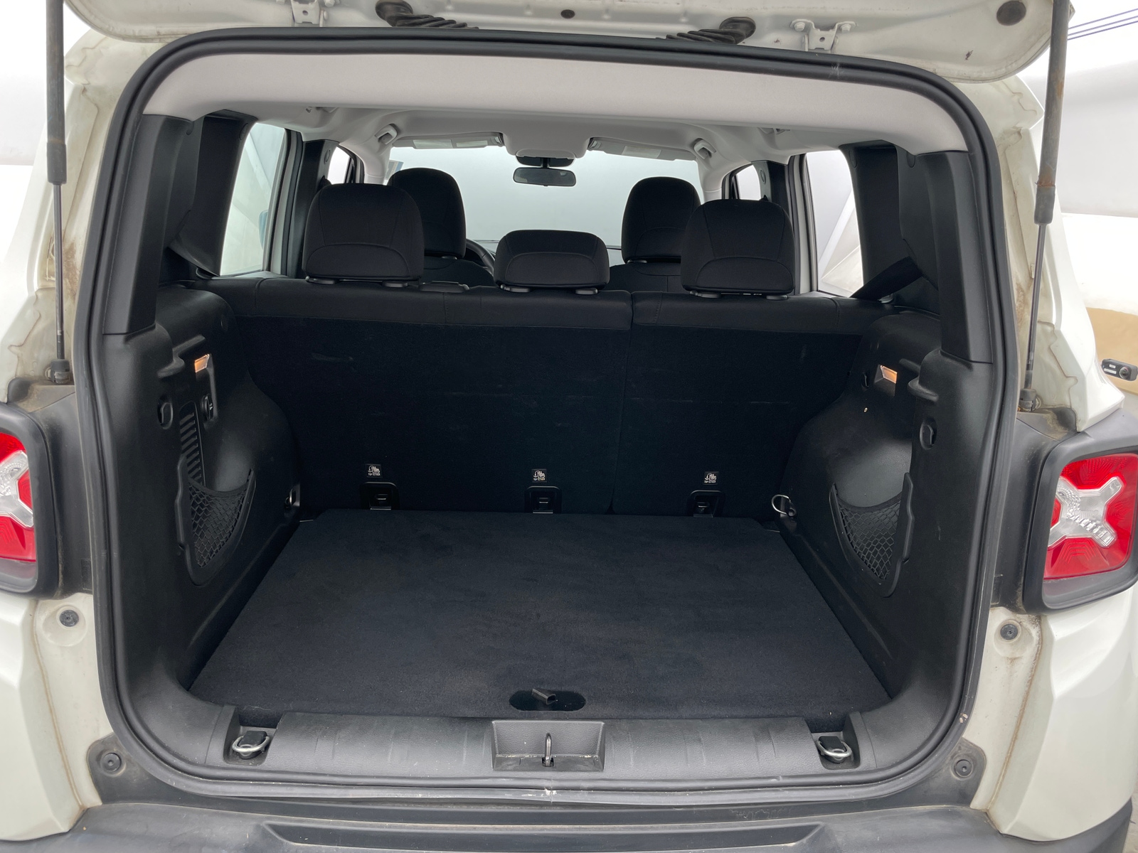 Thumbnail: 2017 Jeep Renegade - 7