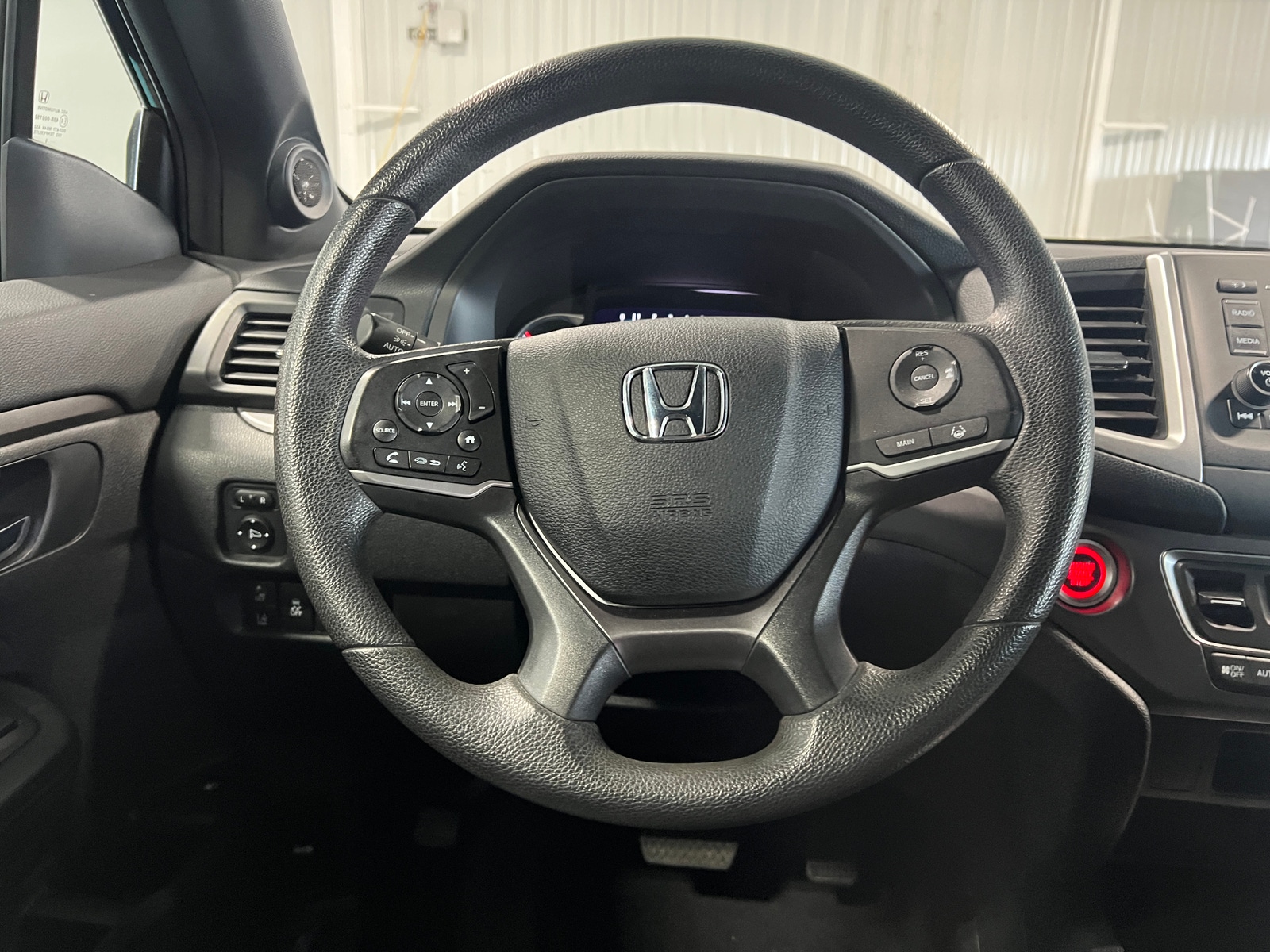 Thumbnail: 2019 Honda Passport - 5