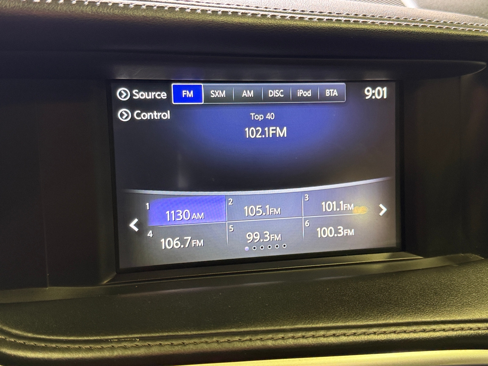 Thumbnail: 2017 INFINITI QX30 - 3