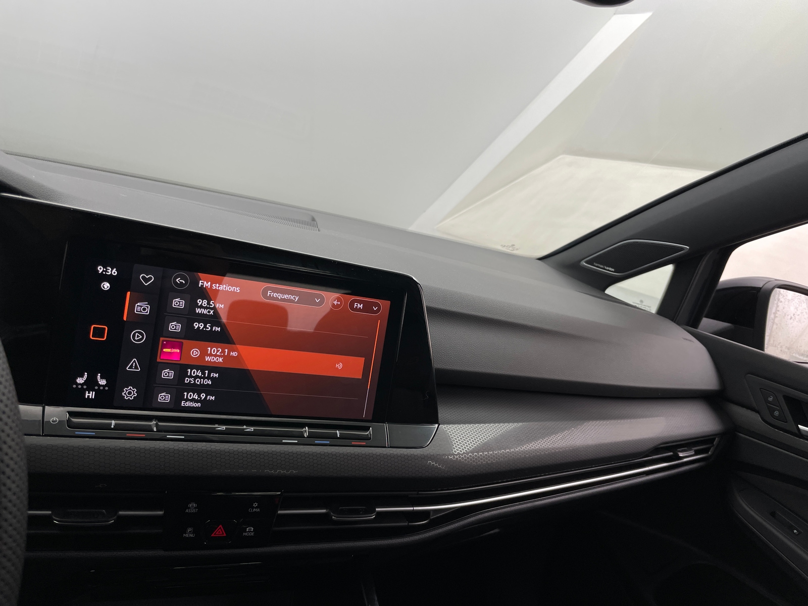 Thumbnail: 2024 Volkswagen Golf - 4