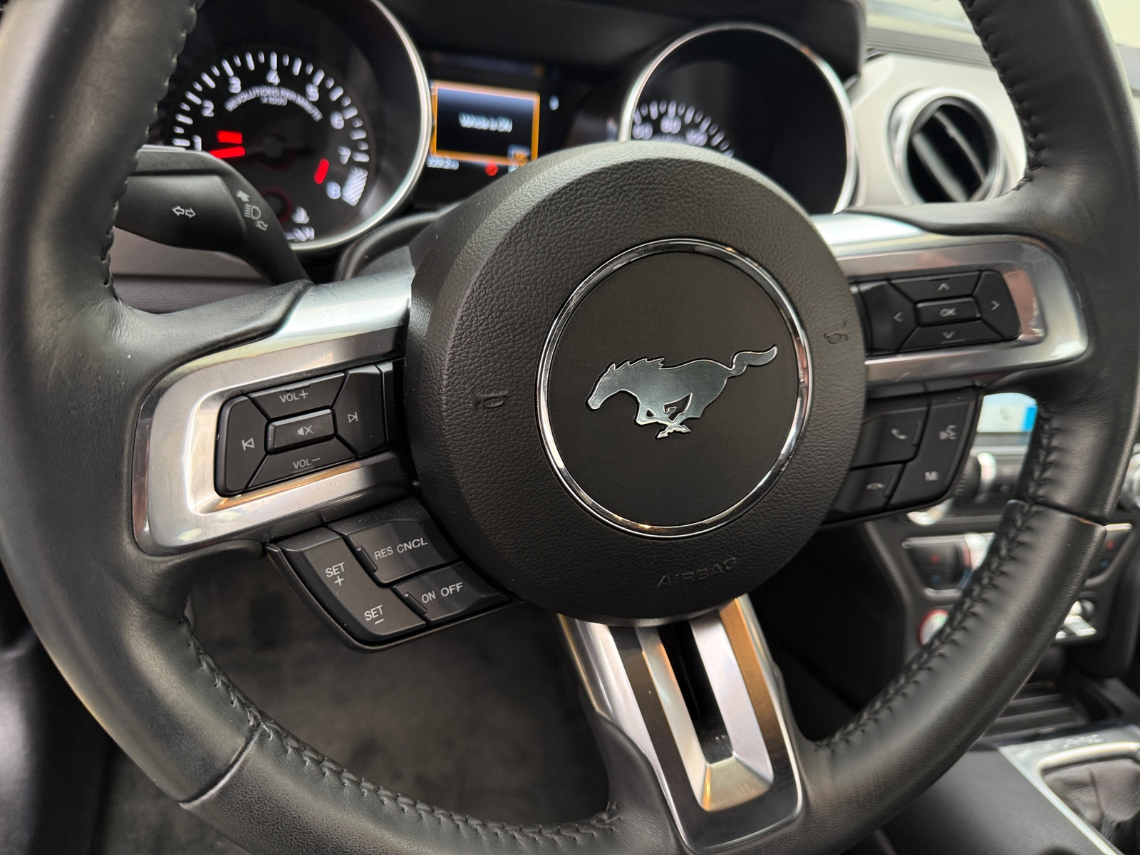 Thumbnail: 2018 Ford Mustang - 4