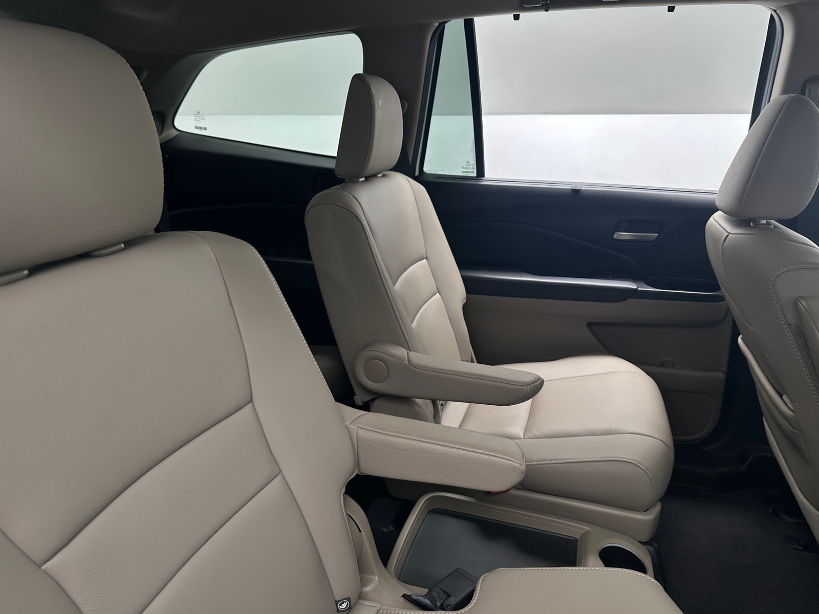 Thumbnail: 2019 Honda Pilot - 5