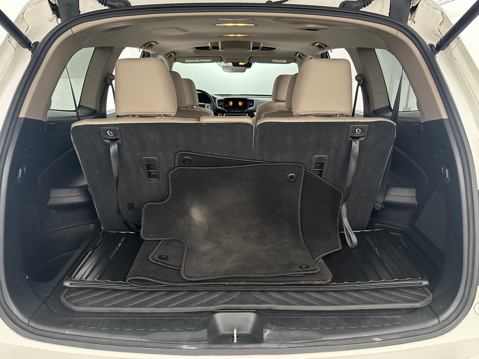 Thumbnail: 2019 Honda Pilot - 6