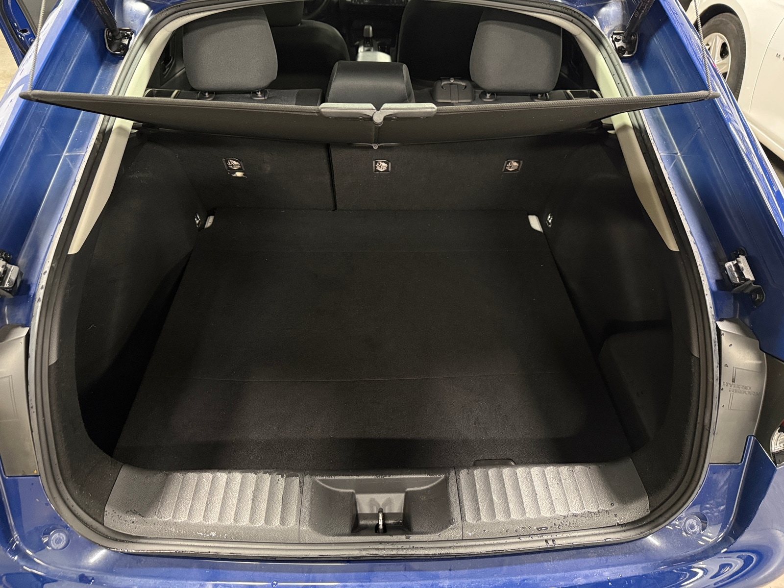 Thumbnail: 2024 Toyota Prius - 7