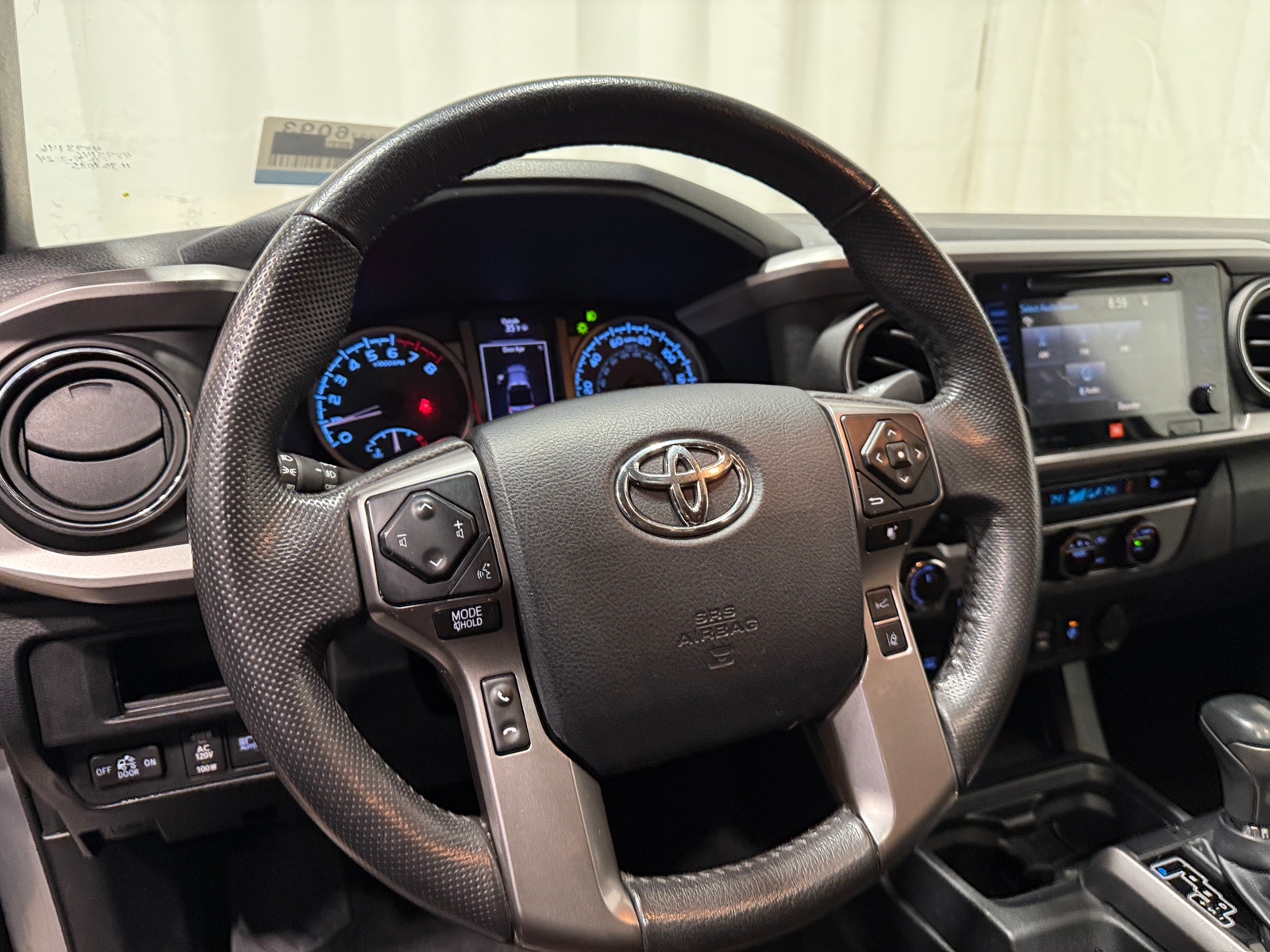 Thumbnail: 2018 Toyota Tacoma - 4