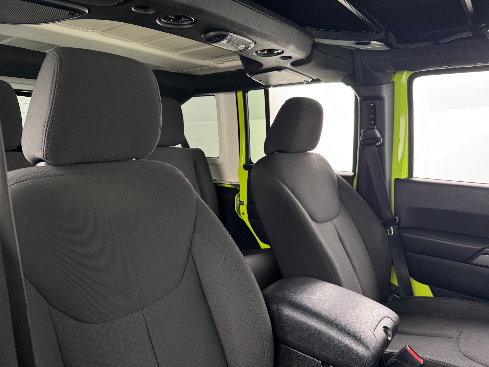 Thumbnail: 2016 Jeep Wrangler - 2