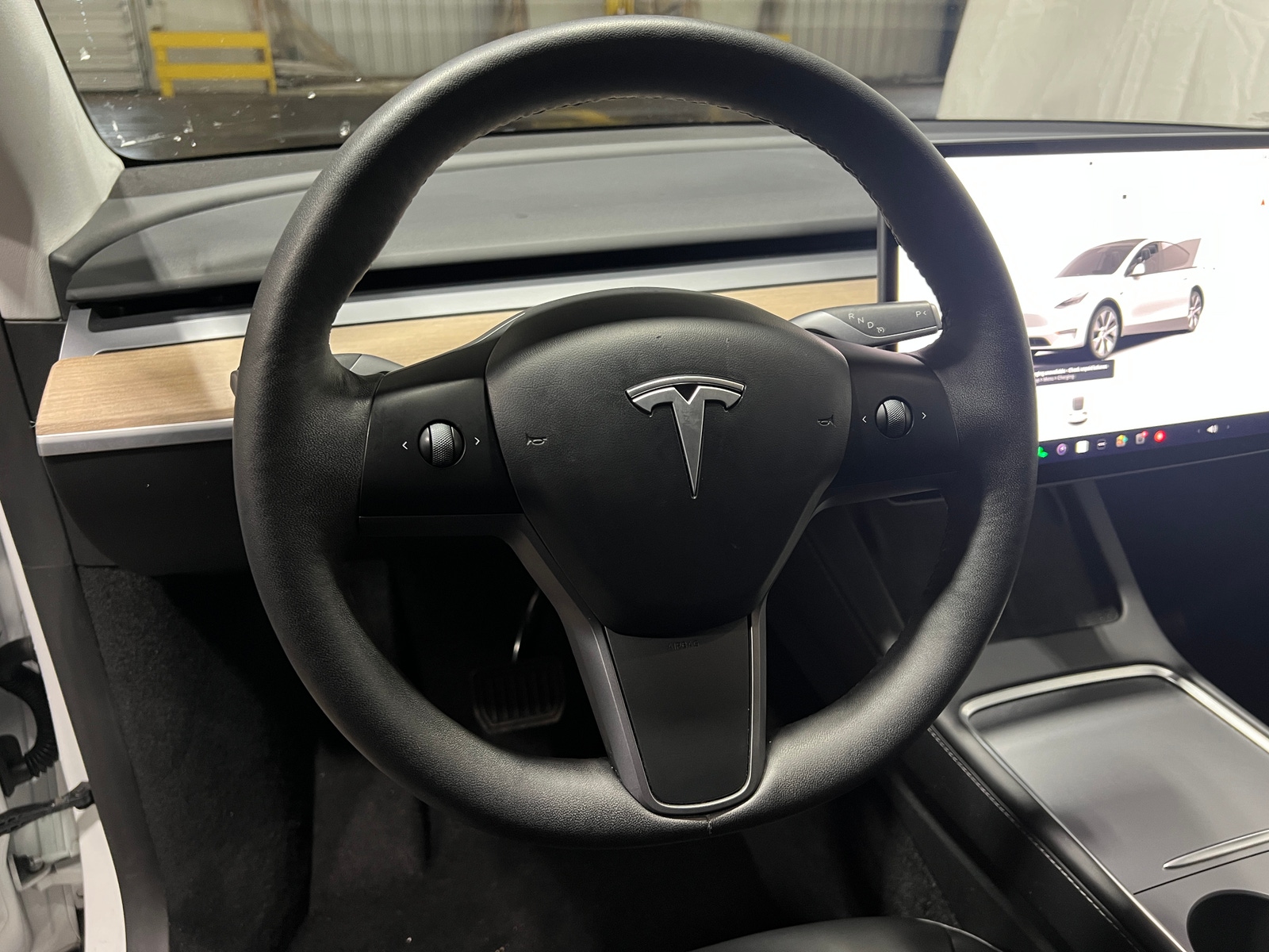 Thumbnail: 2023 Tesla Model Y - 4