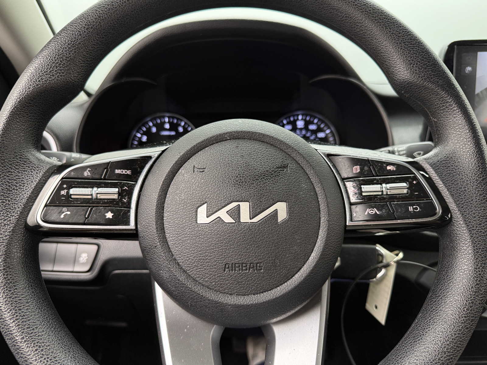 Thumbnail: 2023 Kia Forte - 5