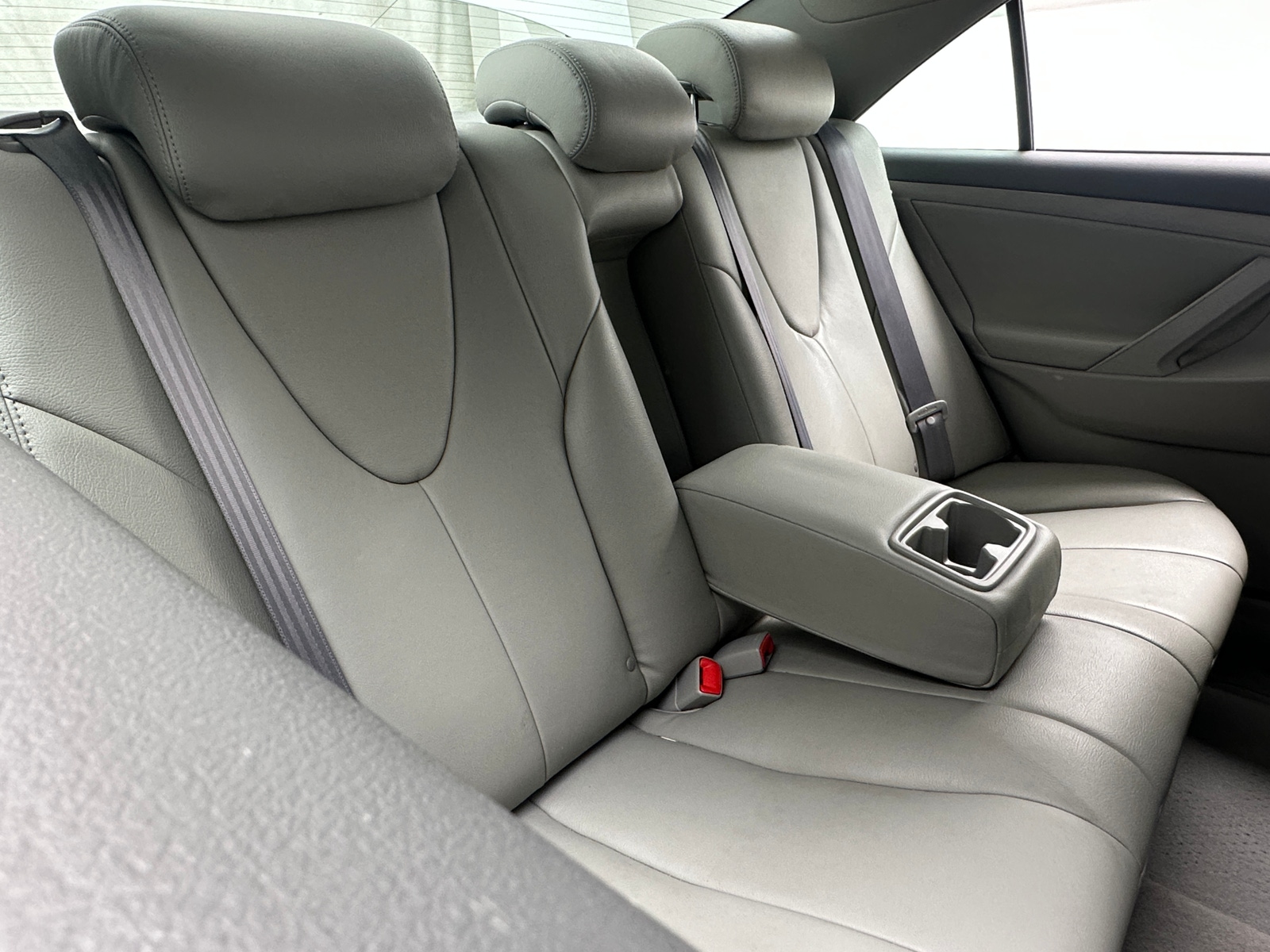 Thumbnail: 2010 Toyota Camry - 6